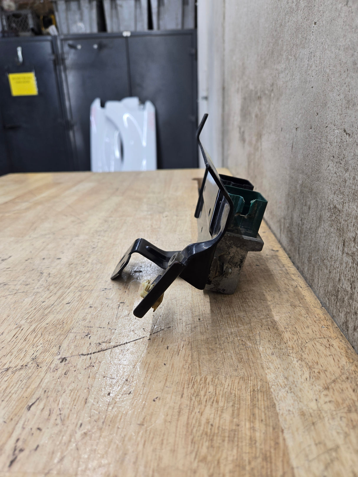 2000-2010 OEM Motocraft Diesel Glow Plug Module Relay Switch for 7.3L 6.0L 6.4L Powerstroke