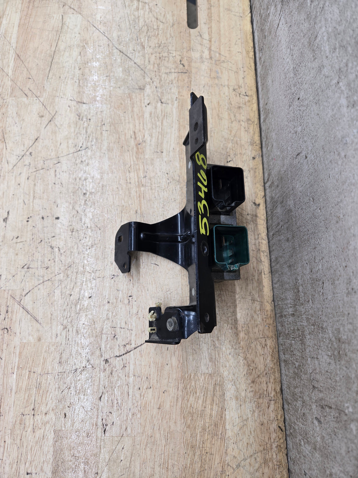 2000-2010 OEM Motocraft Diesel Glow Plug Module Relay Switch for 7.3L 6.0L 6.4L Powerstroke