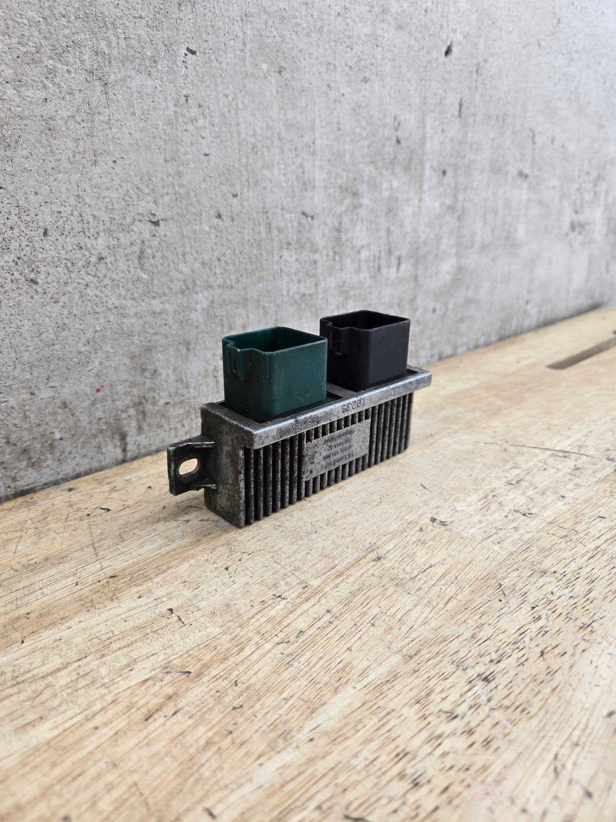 2000-2010 OEM Motocraft Diesel Glow Plug Module Relay Switch for 7.3L 6.0L 6.4L Powerstroke