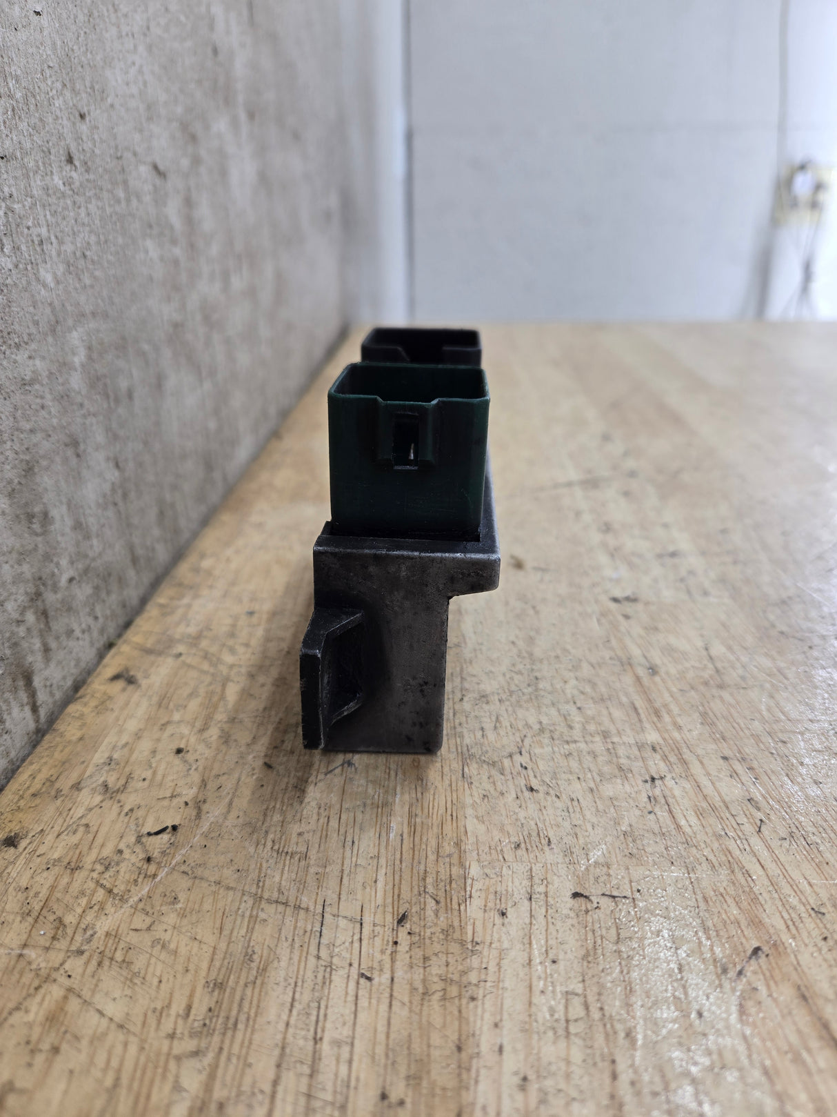 2000-2010 OEM Motocraft Diesel Glow Plug Module Relay Switch for 7.3L 6.0L 6.4L Powerstroke