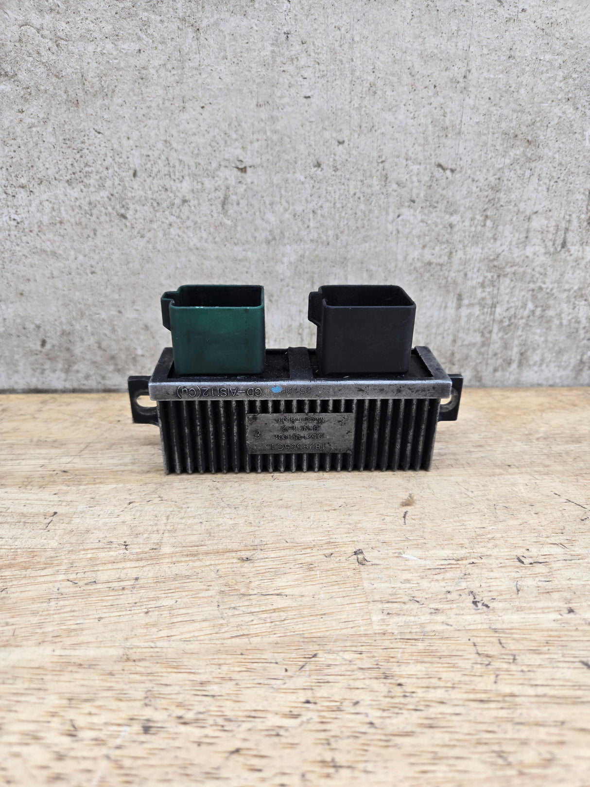 2000-2010 OEM Motocraft Diesel Glow Plug Module Relay Switch for 7.3L 6.0L 6.4L Powerstroke