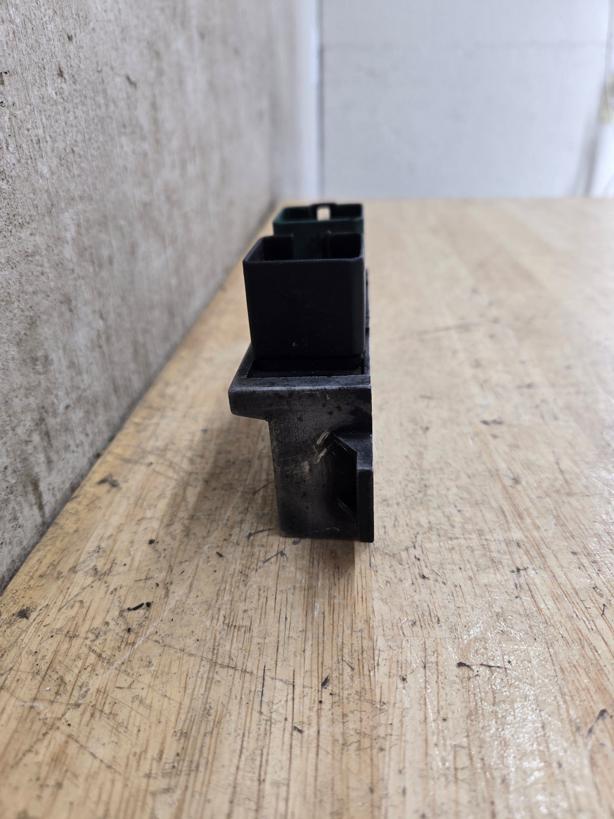 2000-2010 OEM Motocraft Diesel Glow Plug Module Relay Switch for 7.3L 6.0L 6.4L Powerstroke