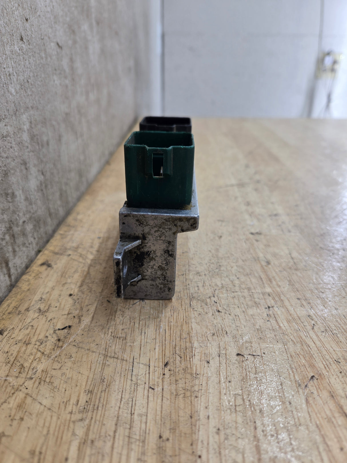 2000-2010 OEM Motocraft Diesel Glow Plug Module Relay Switch for 7.3L 6.0L 6.4L Powerstroke