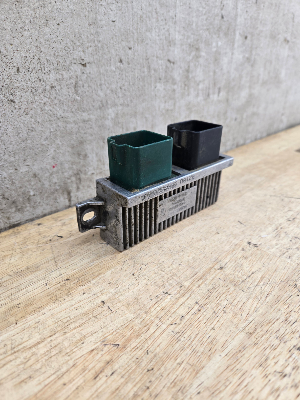 2000-2010 OEM Motocraft Diesel Glow Plug Module Relay Switch for 7.3L 6.0L 6.4L Powerstroke