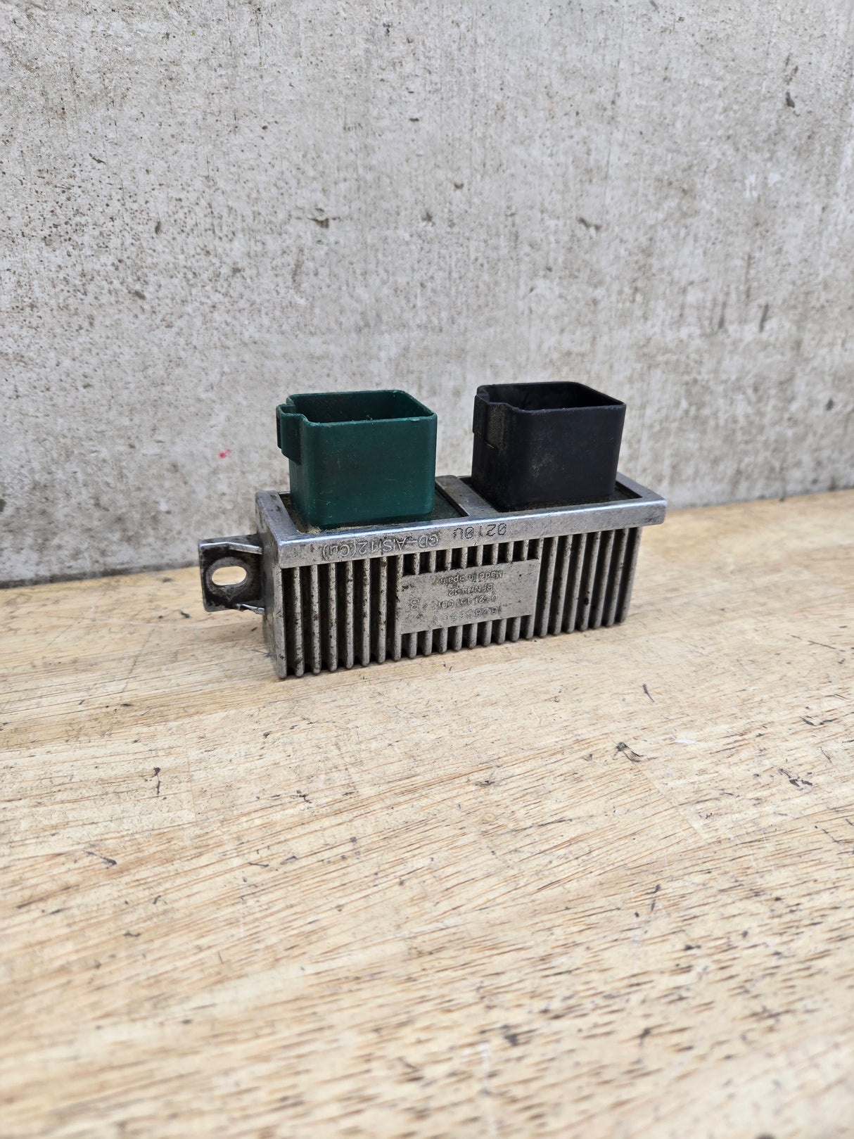 2000-2010 OEM Motocraft Diesel Glow Plug Module Relay Switch for 7.3L 6.0L 6.4L Powerstroke