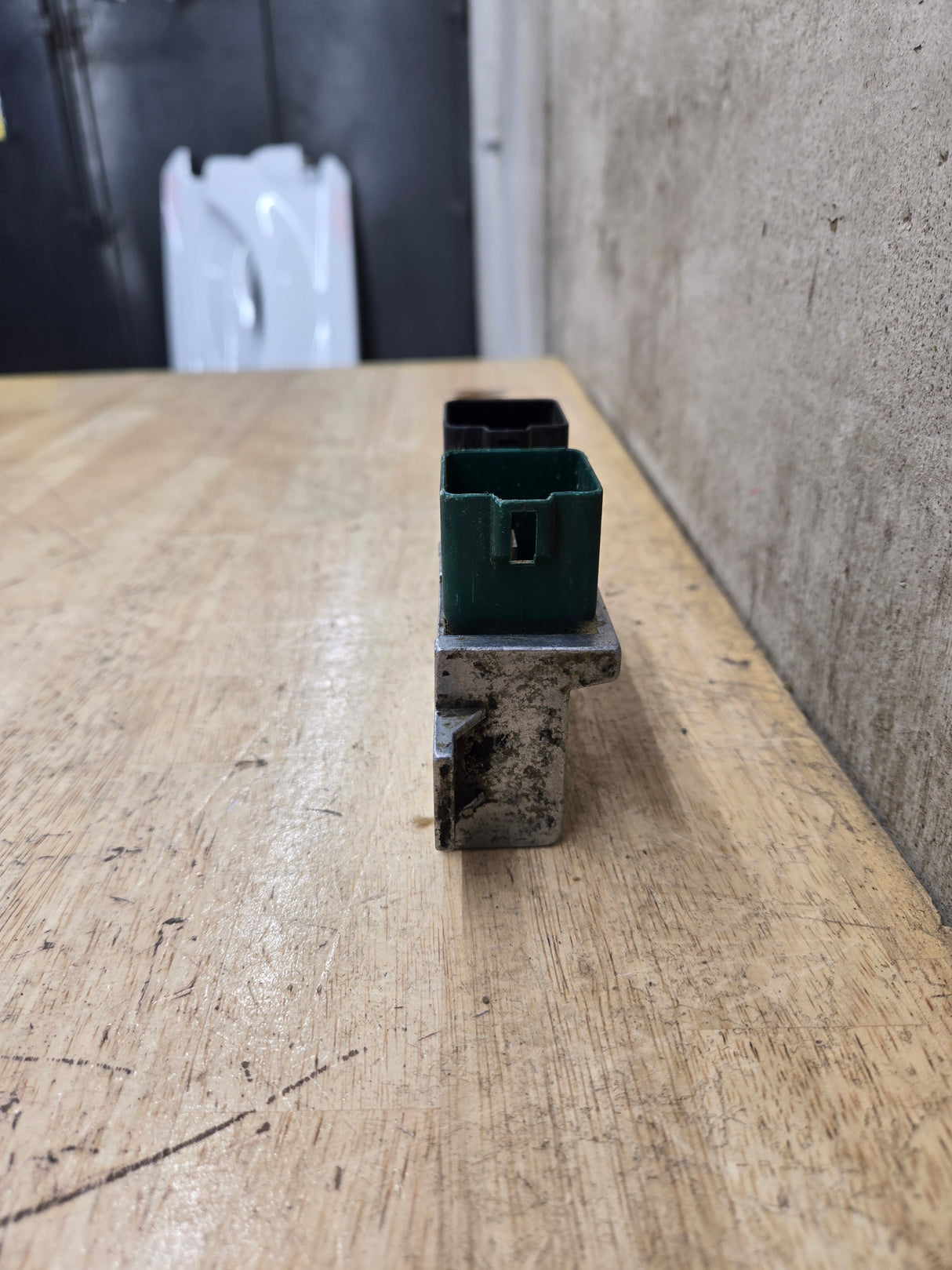 2000-2010 OEM Motocraft Diesel Glow Plug Module Relay Switch for 7.3L 6.0L 6.4L Powerstroke