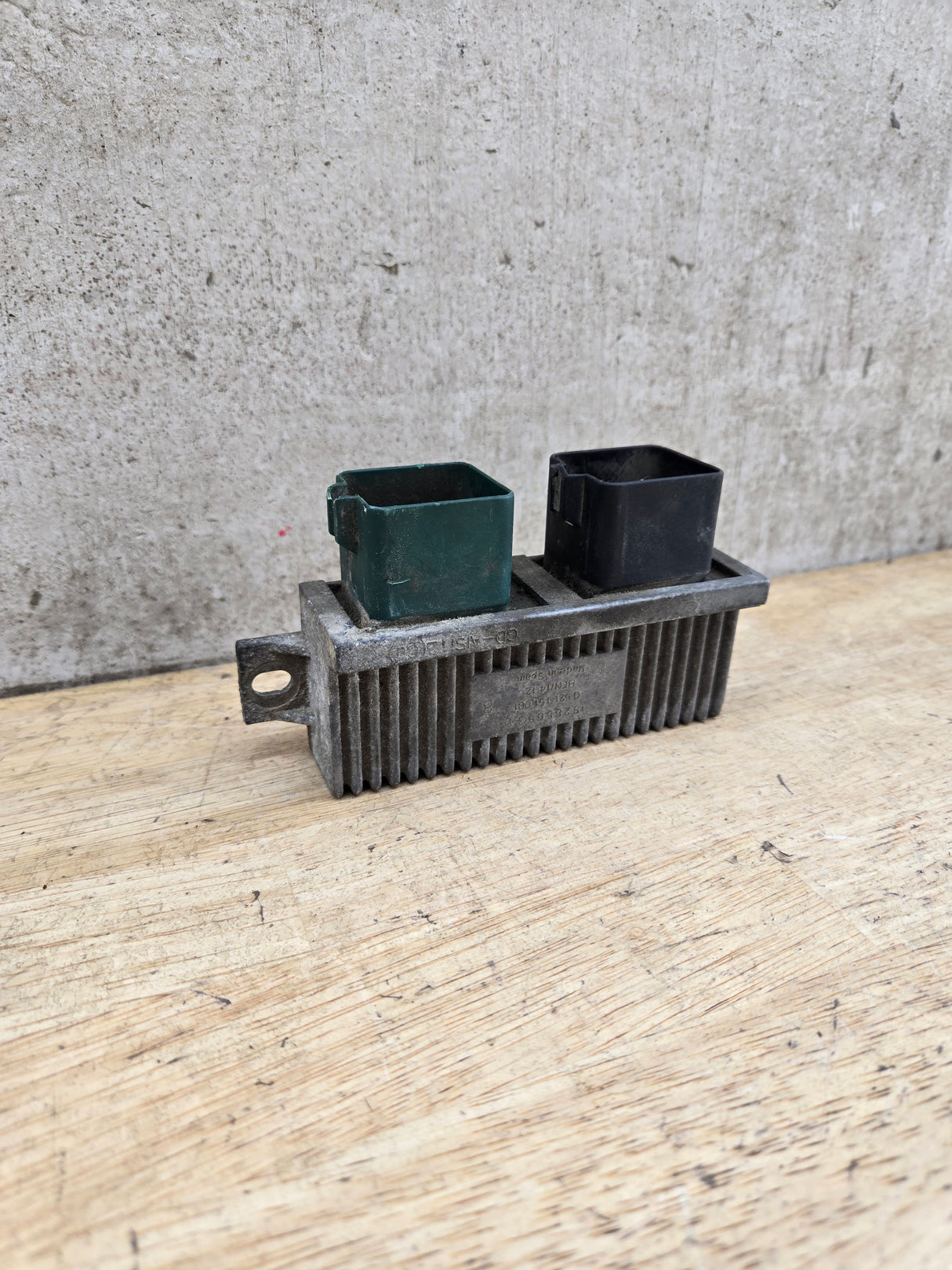 2000-2010 OEM Motocraft Diesel Glow Plug Module Relay Switch for 7.3L 6.0L 6.4L Powerstroke