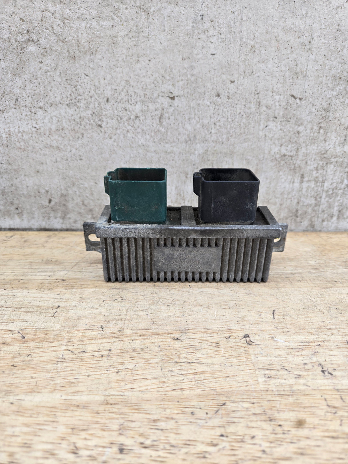 2000-2010 OEM Motocraft Diesel Glow Plug Module Relay Switch for 7.3L 6.0L 6.4L Powerstroke