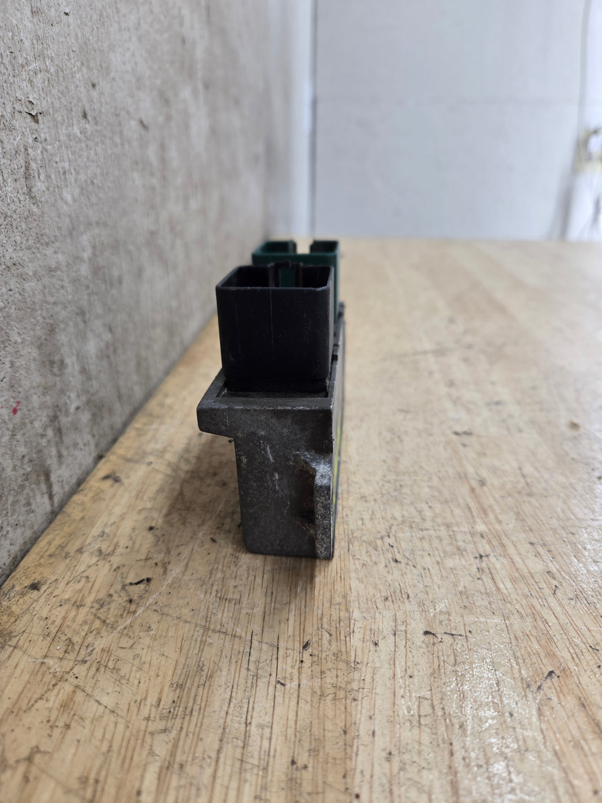 2000-2010 OEM Motocraft Diesel Glow Plug Module Relay Switch for 7.3L 6.0L 6.4L Powerstroke