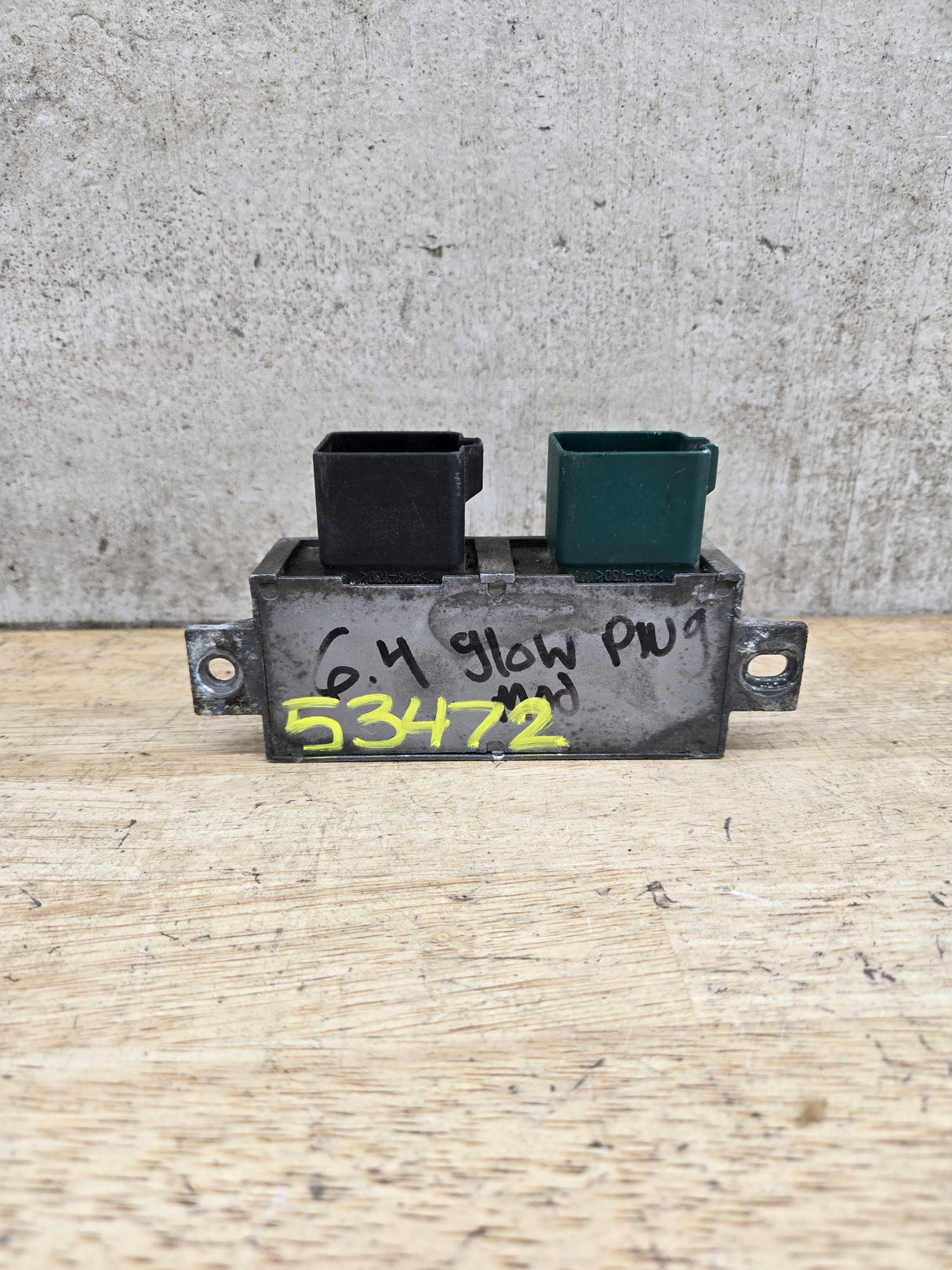 2000-2010 OEM Motocraft Diesel Glow Plug Module Relay Switch for 7.3L 6.0L 6.4L Powerstroke