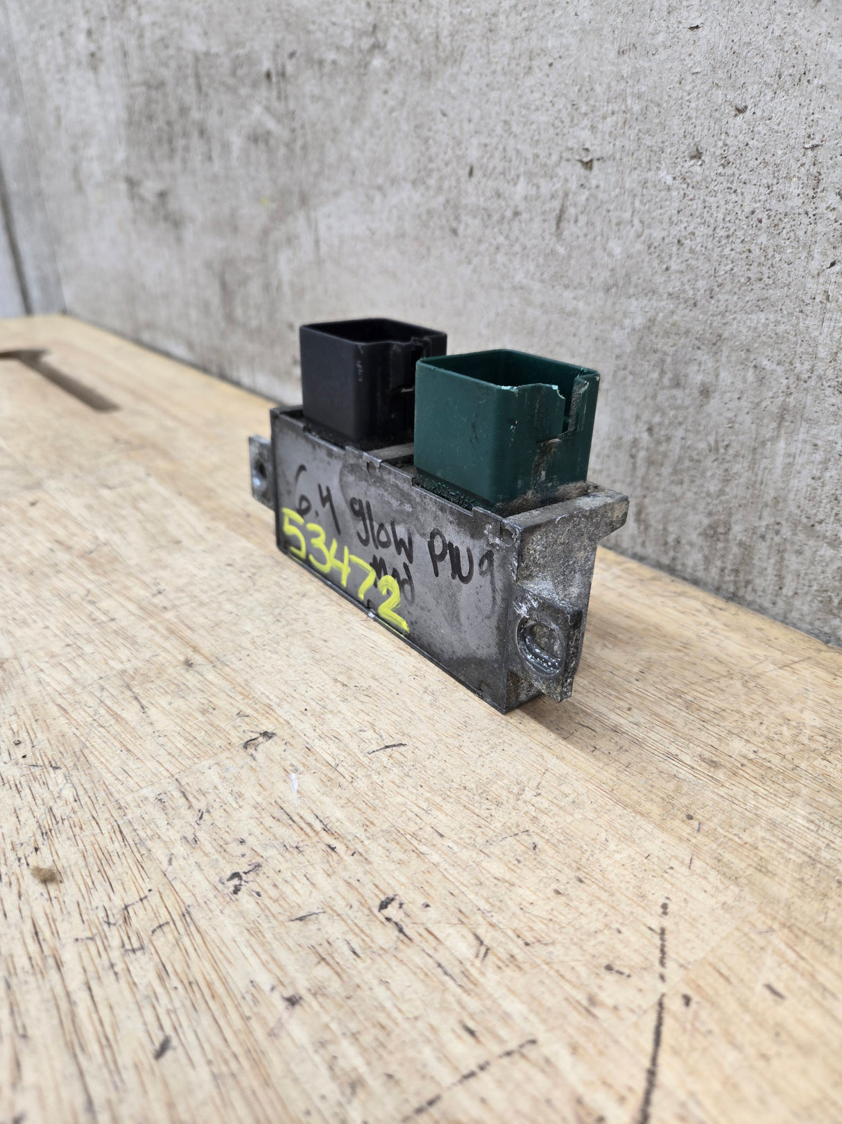 2000-2010 OEM Motocraft Diesel Glow Plug Module Relay Switch for 7.3L 6.0L 6.4L Powerstroke