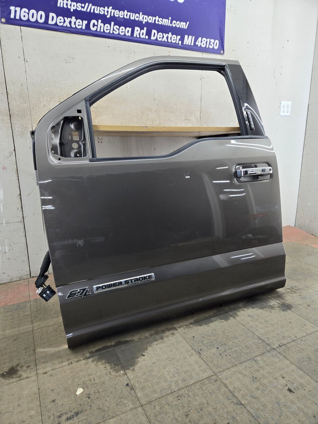 2015-2022 Ford F150 / Super Duty Driver Front Door LH F250 F350 F450 F550