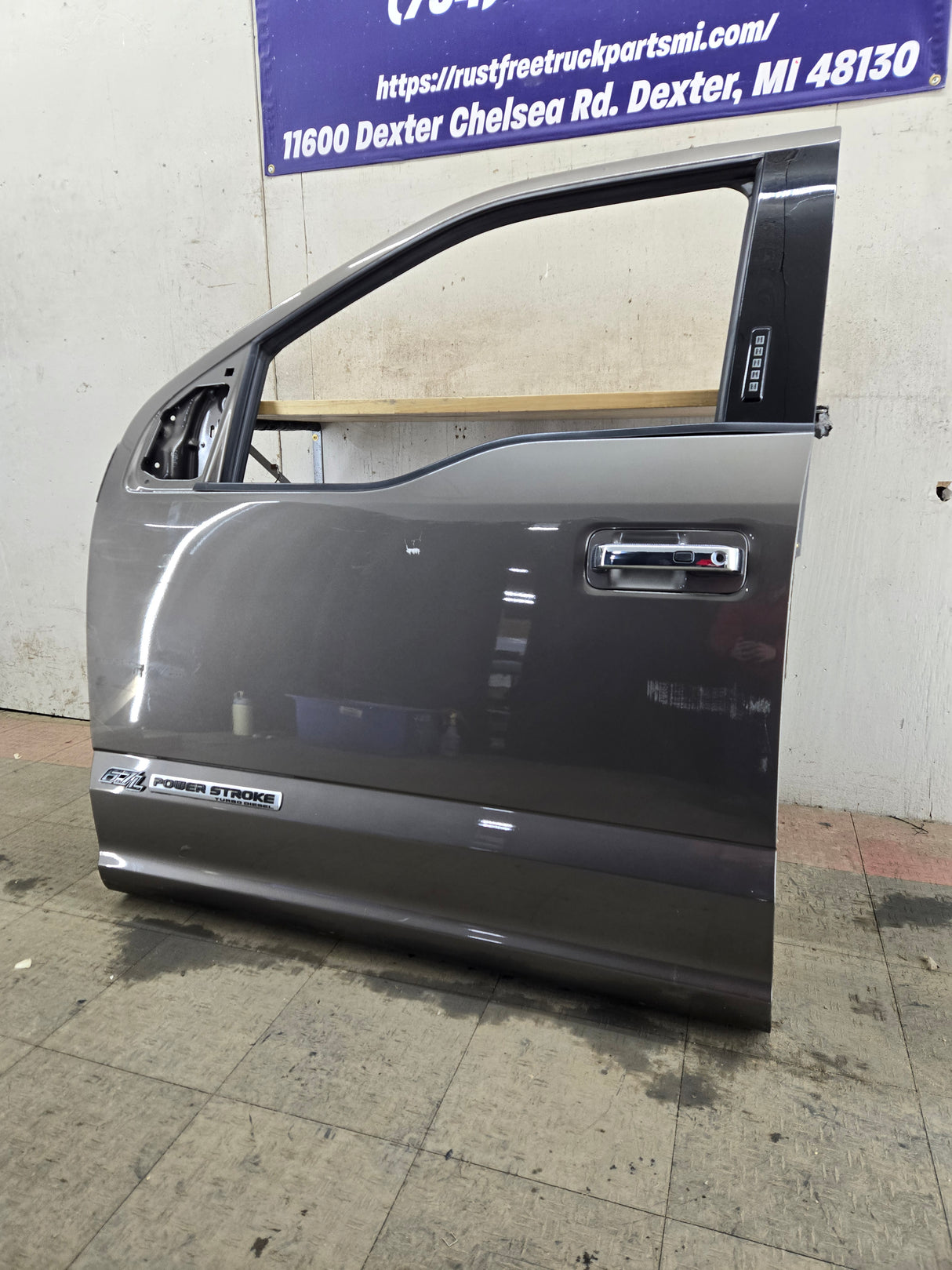 2015-2022 Ford F150 / Super Duty Driver Front Door LH F250 F350 F450 F550