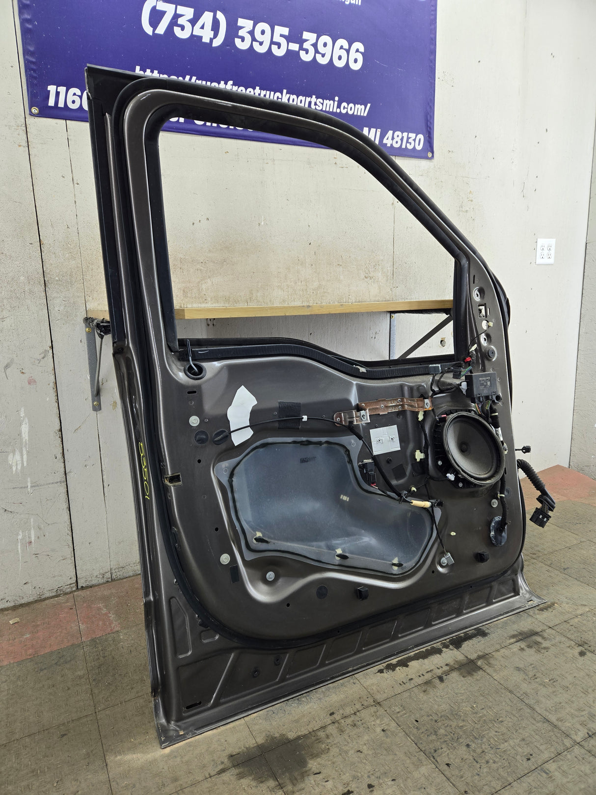 2015-2022 Ford F150 / Super Duty Driver Front Door LH F250 F350 F450 F550