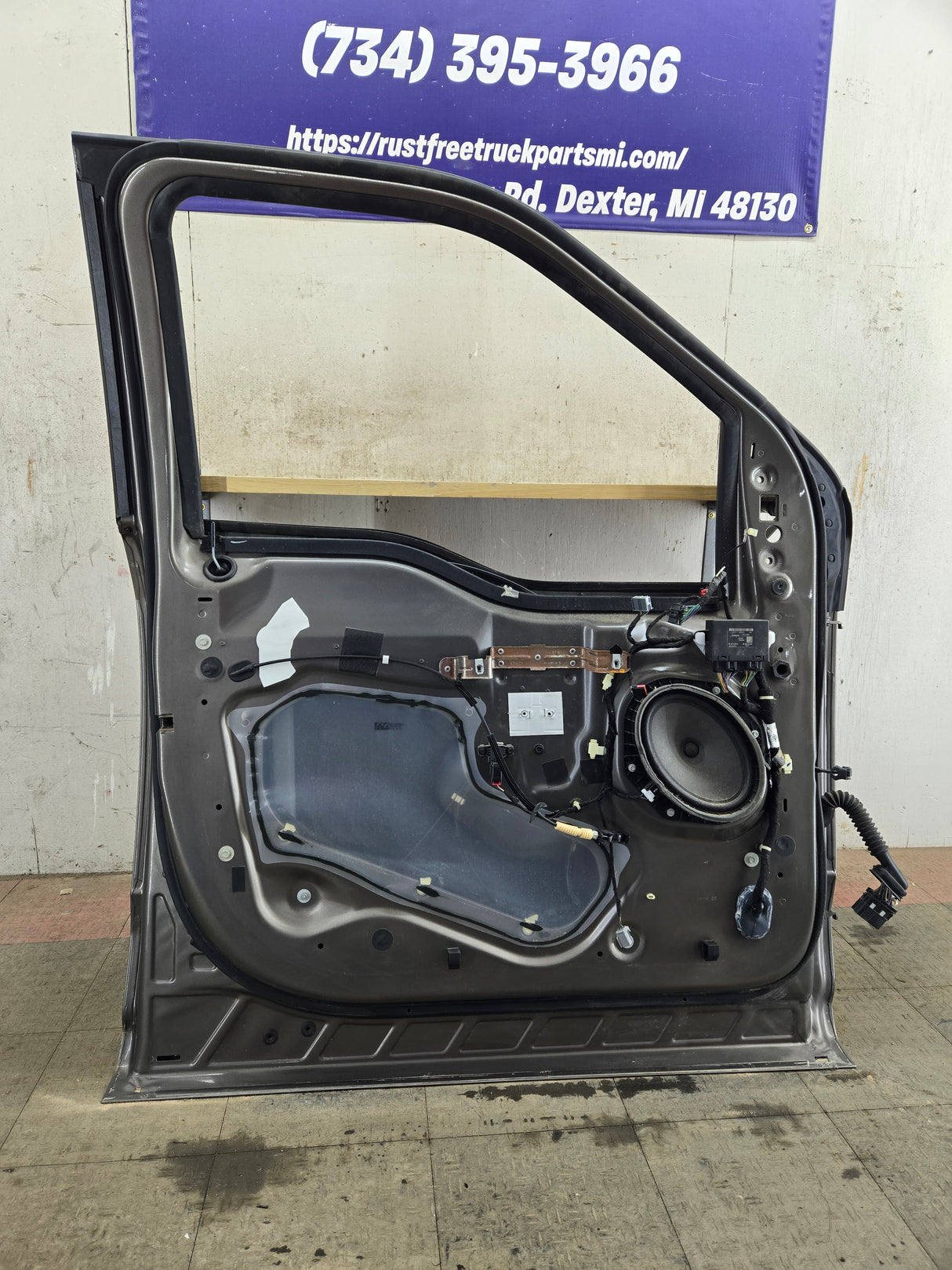 2015-2022 Ford F150 / Super Duty Driver Front Door LH F250 F350 F450 F550