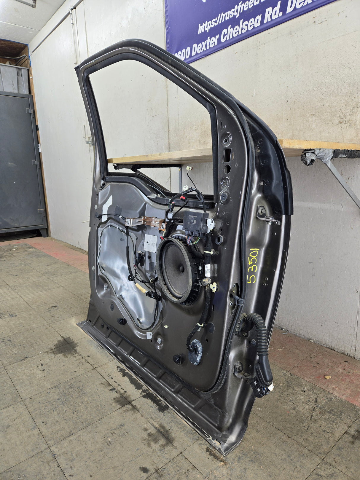 2015-2022 Ford F150 / Super Duty Driver Front Door LH F250 F350 F450 F550