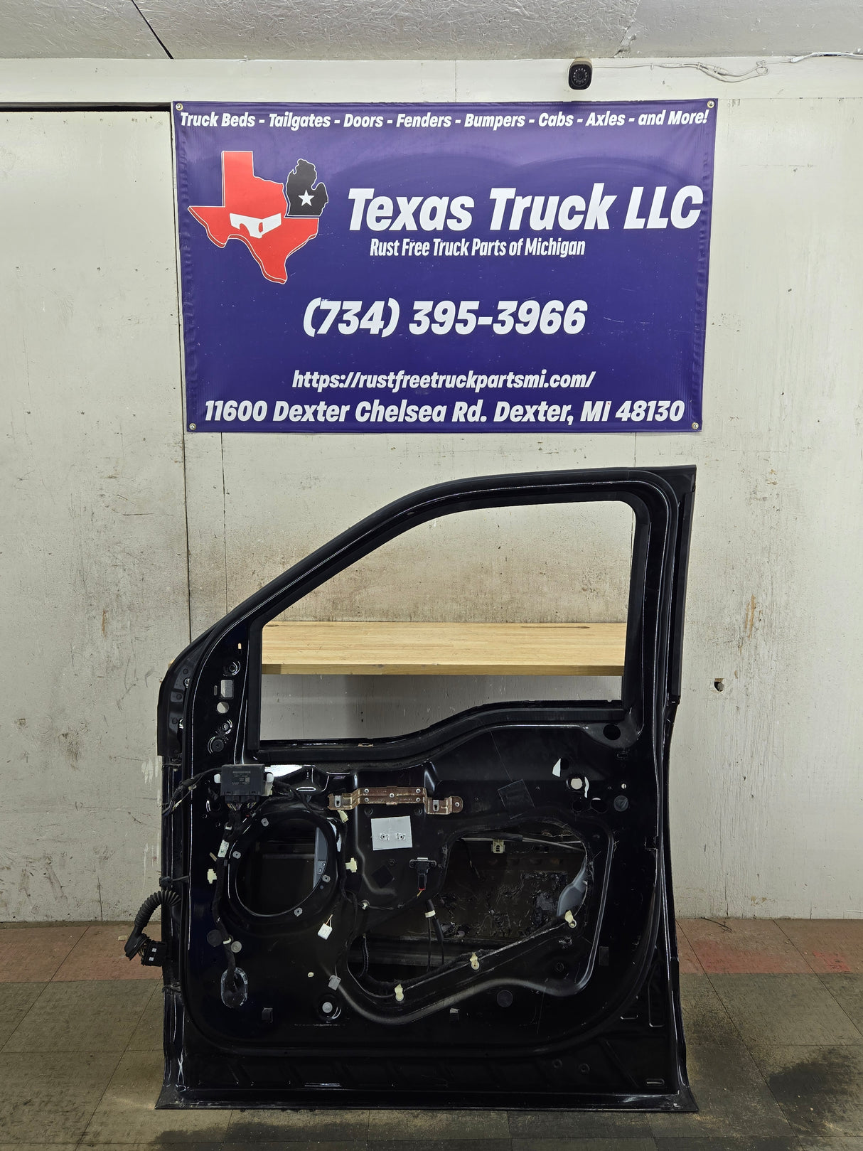 2015-2022 Ford F150 / Super Duty Passenger Front Door RH F250 F350 F450 F550