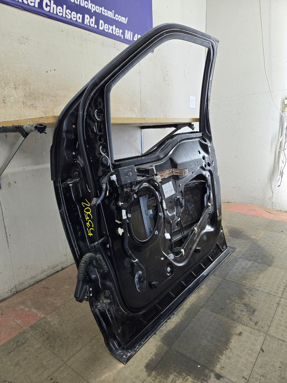 2015-2022 Ford F150 / Super Duty Passenger Front Door RH F250 F350 F450 F550