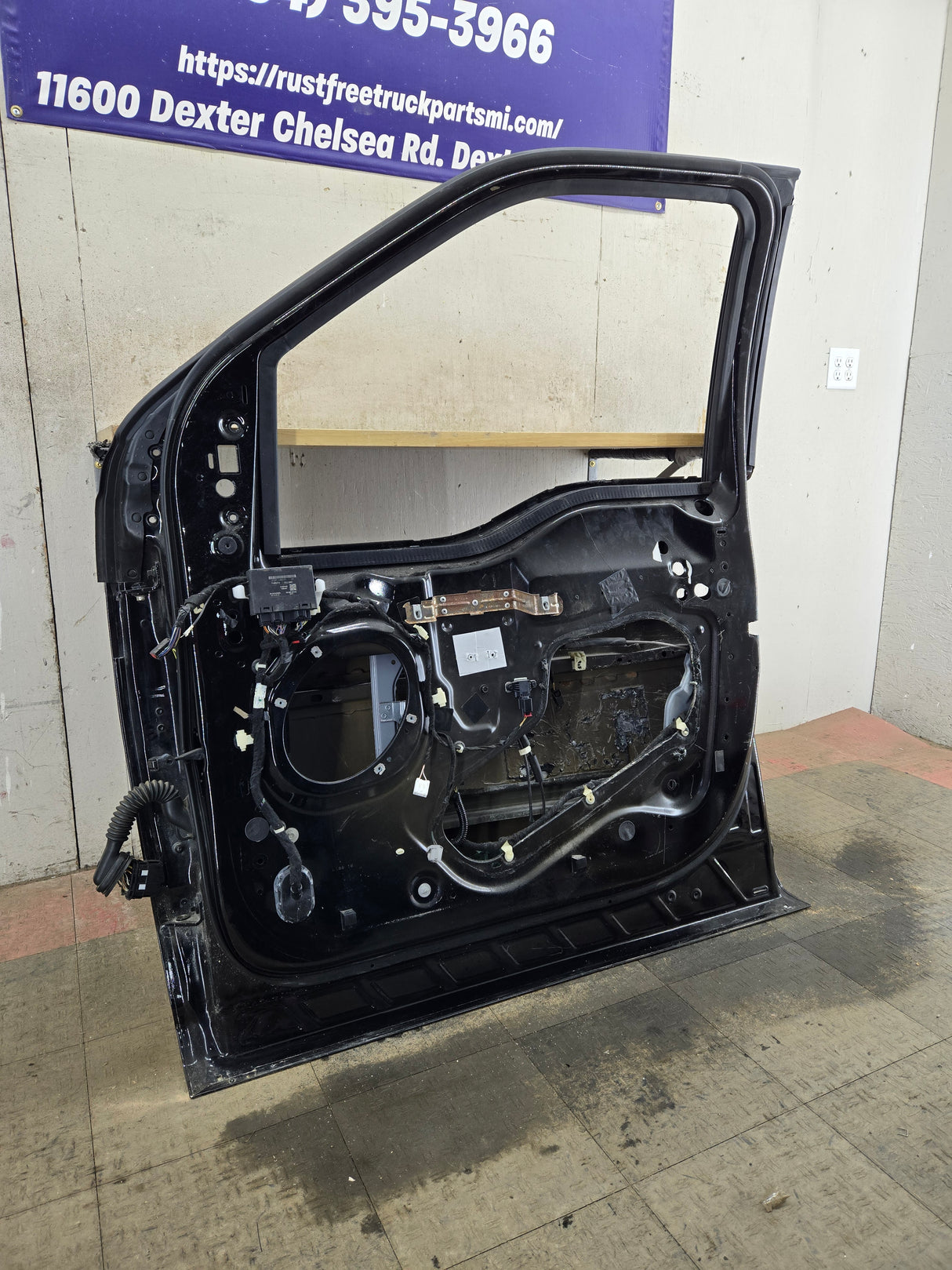 2015-2022 Ford F150 / Super Duty Passenger Front Door RH F250 F350 F450 F550