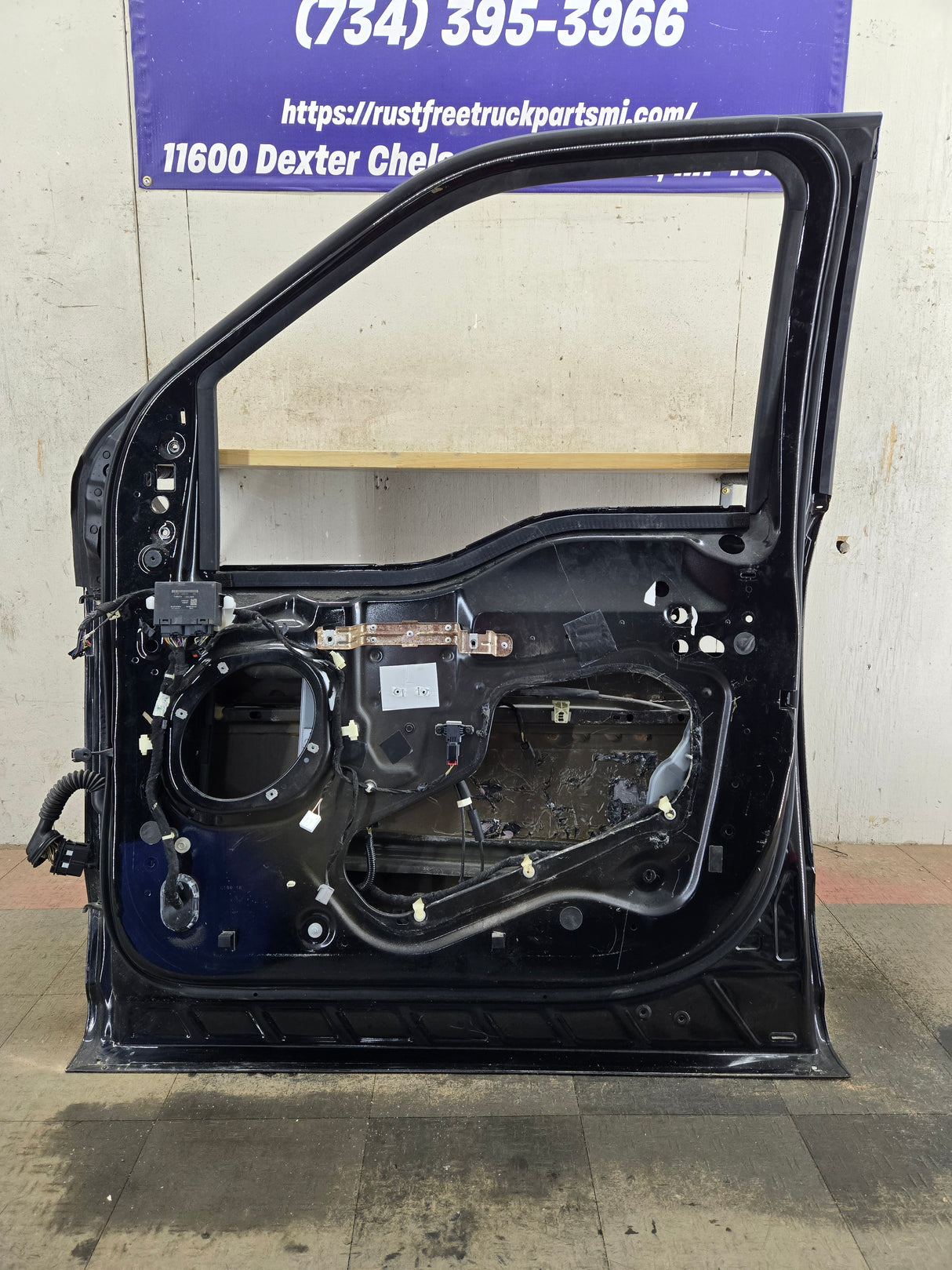 2015-2022 Ford F150 / Super Duty Passenger Front Door RH F250 F350 F450 F550