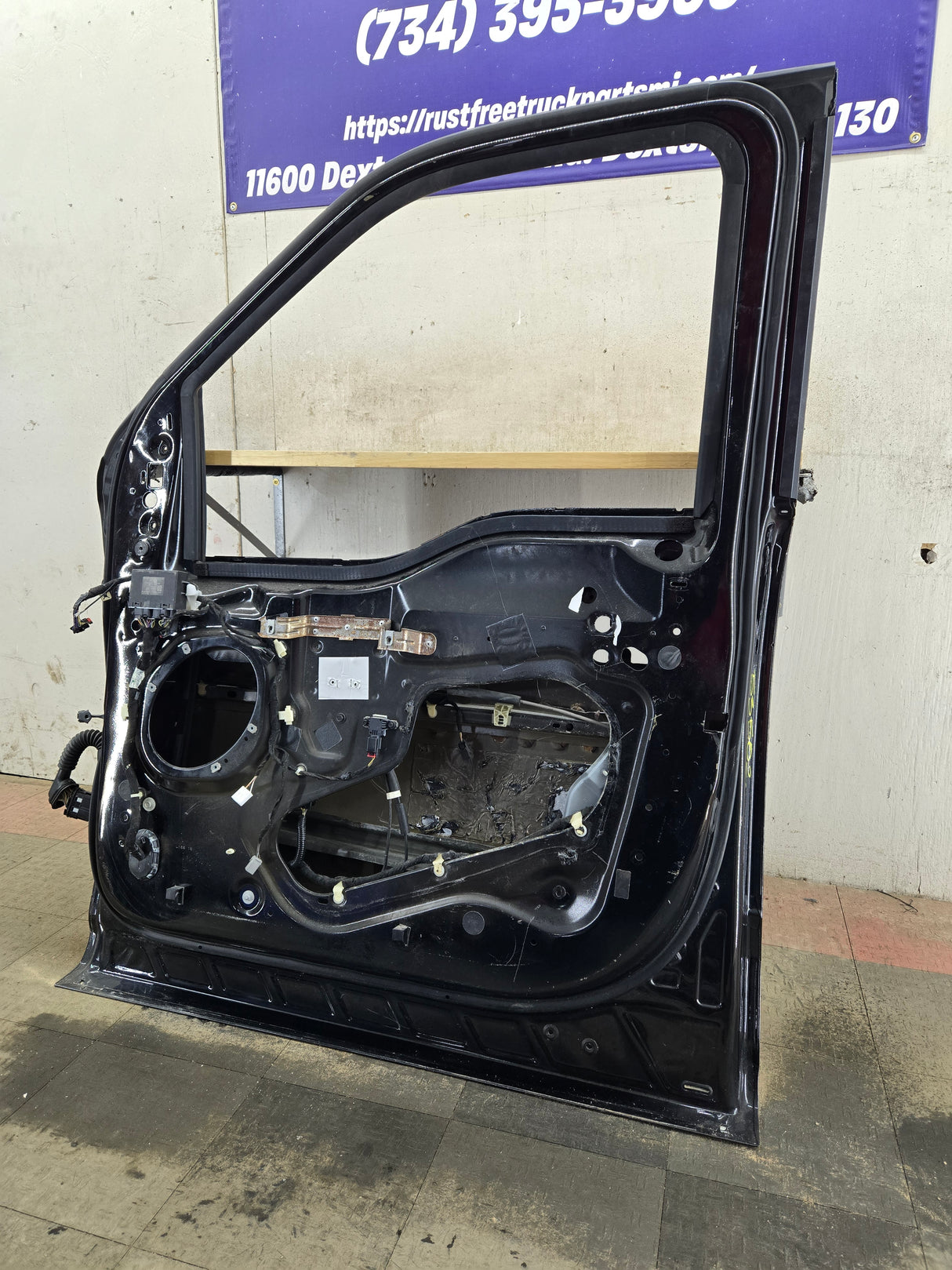 2015-2022 Ford F150 / Super Duty Passenger Front Door RH F250 F350 F450 F550