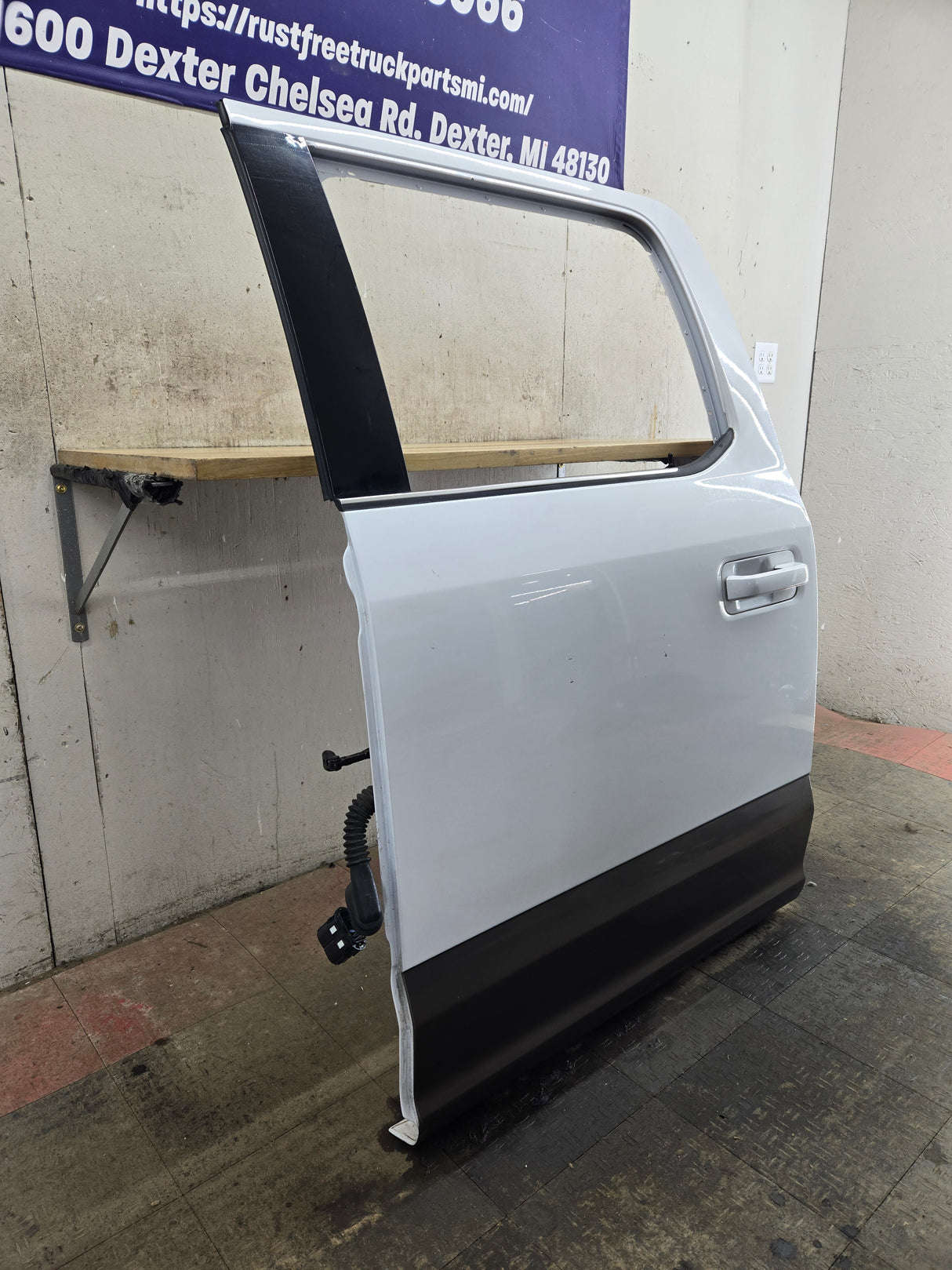 2015-2022 Ford F150 / Super Duty Driver Rear Door LH F250 F350 F450 F550