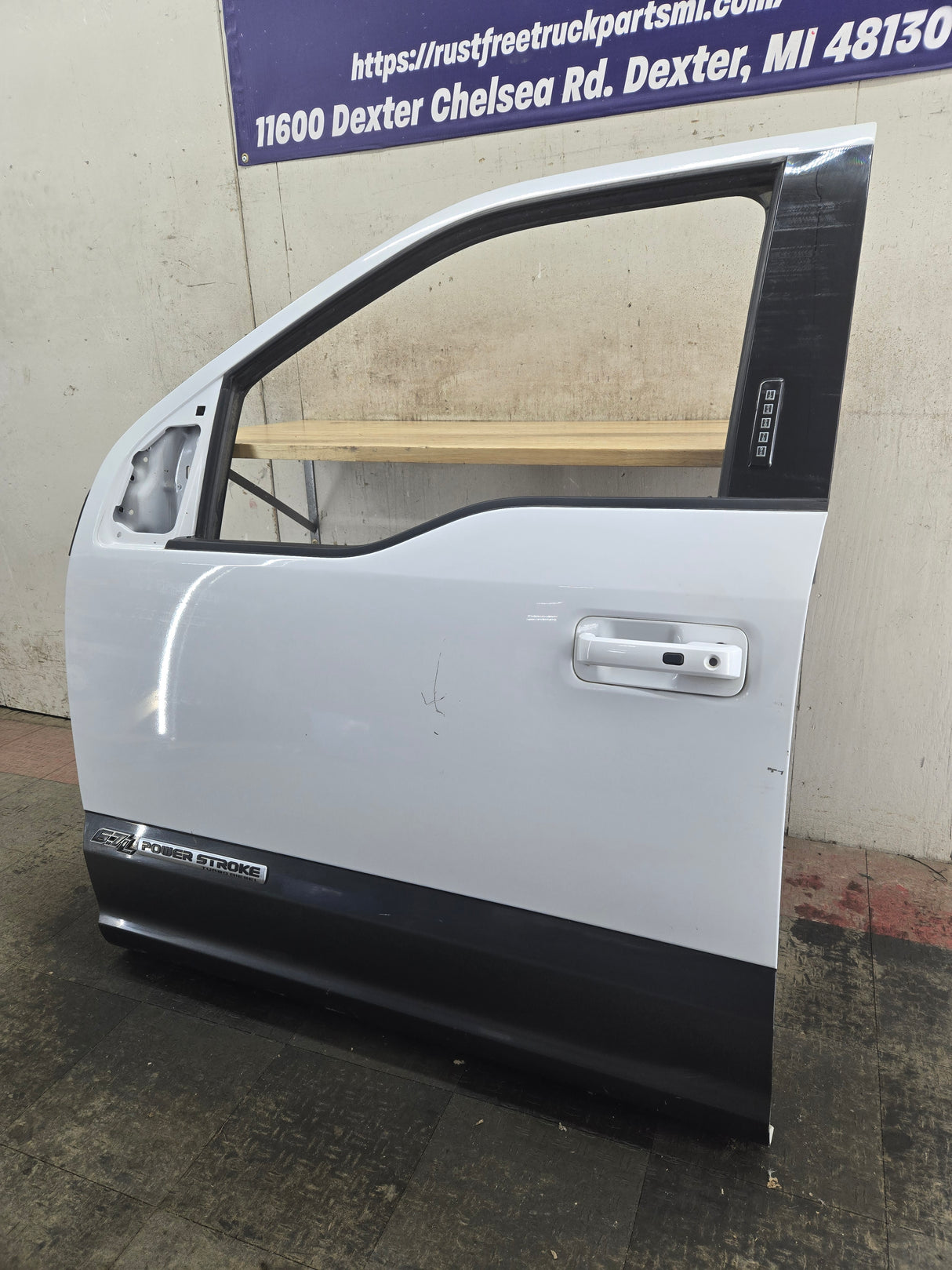 2015-2022 Ford F150 / Super Duty Driver Front Door LH F250 F350 F450 F550