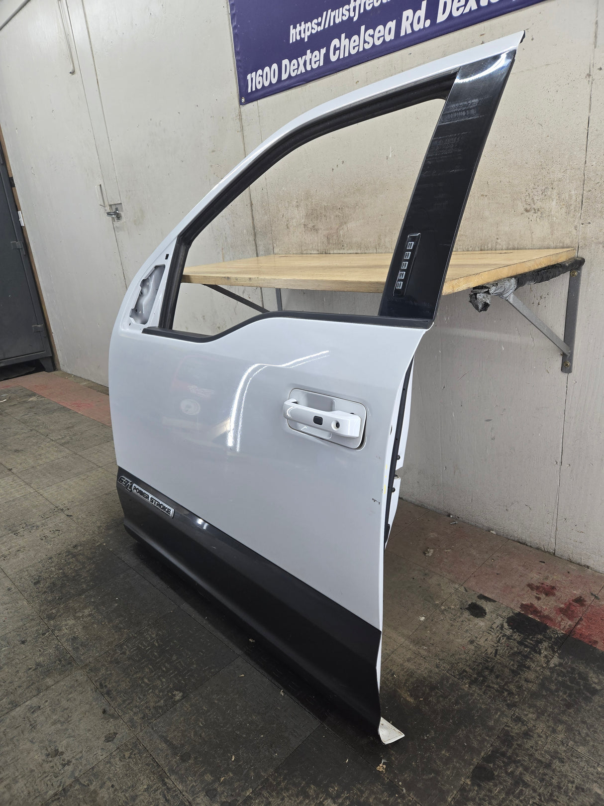 2015-2022 Ford F150 / Super Duty Driver Front Door LH F250 F350 F450 F550