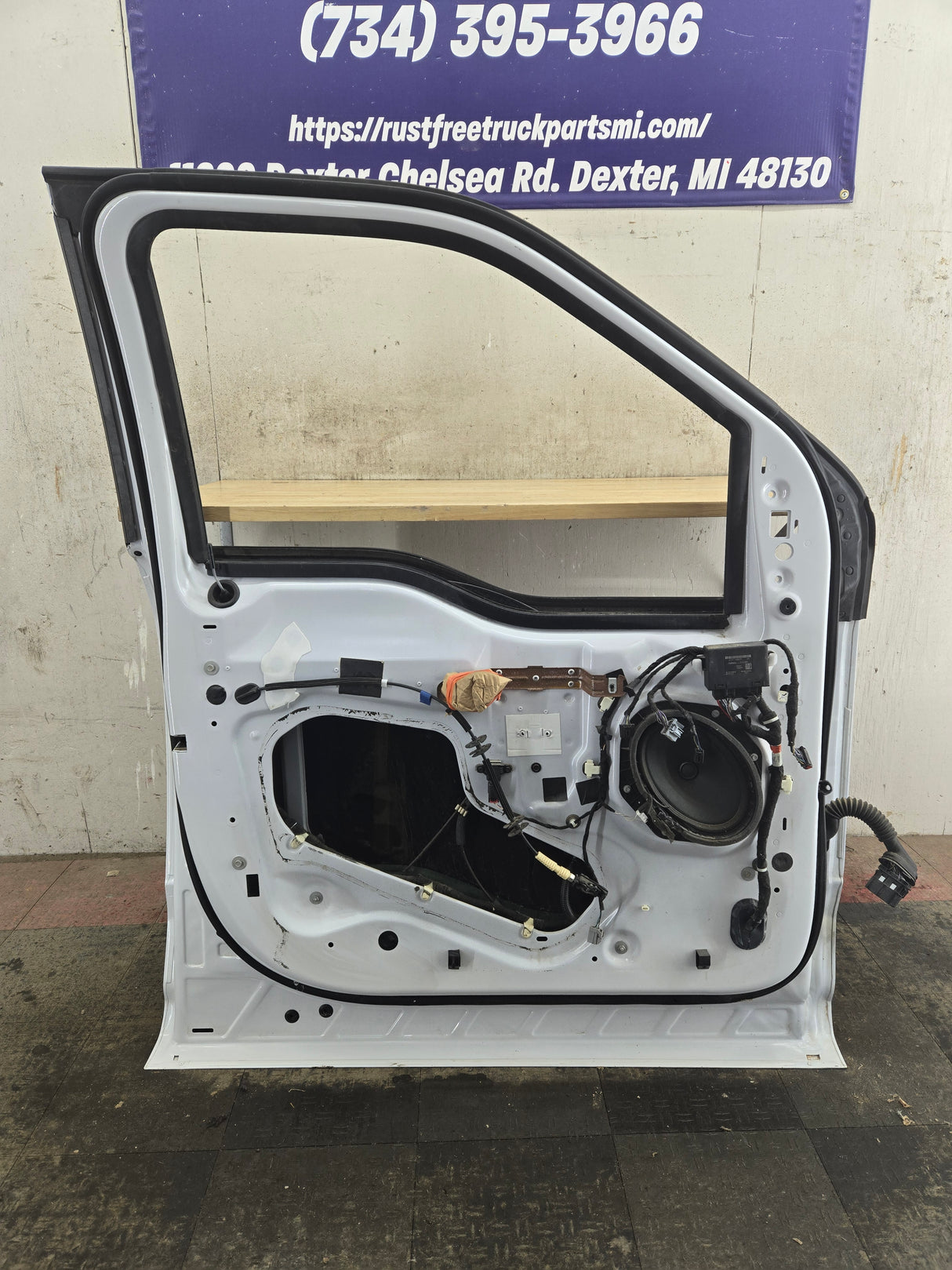 2015-2022 Ford F150 / Super Duty Driver Front Door LH F250 F350 F450 F550