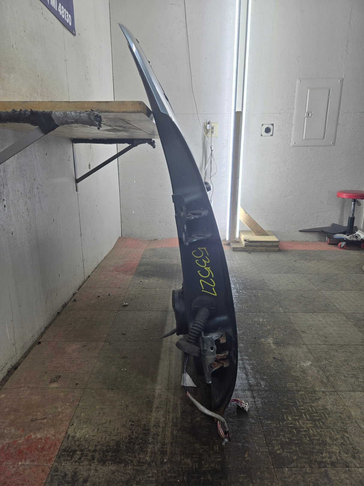 2007-2013 Chevrolet Silverado / GMC Sierra 1500 2500 3500 HD LH Front Driver Side Door