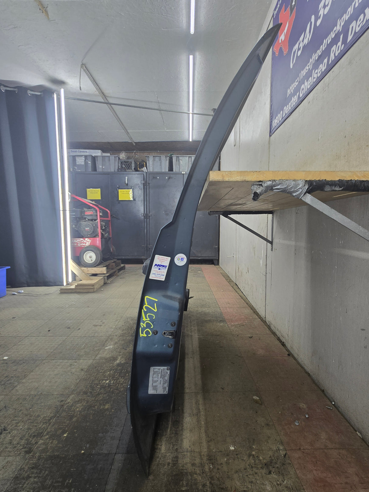 2007-2013 Chevrolet Silverado / GMC Sierra 1500 2500 3500 HD LH Front Driver Side Door