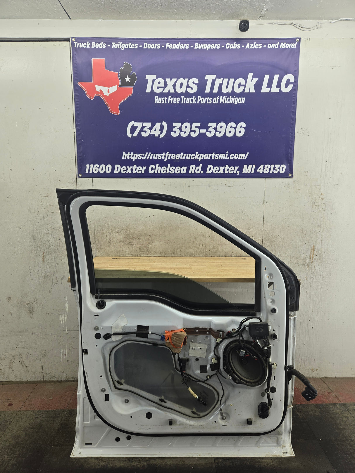 2015-2022 Ford F150 / Super Duty Driver Front Door LH F250 F350 F450 F550