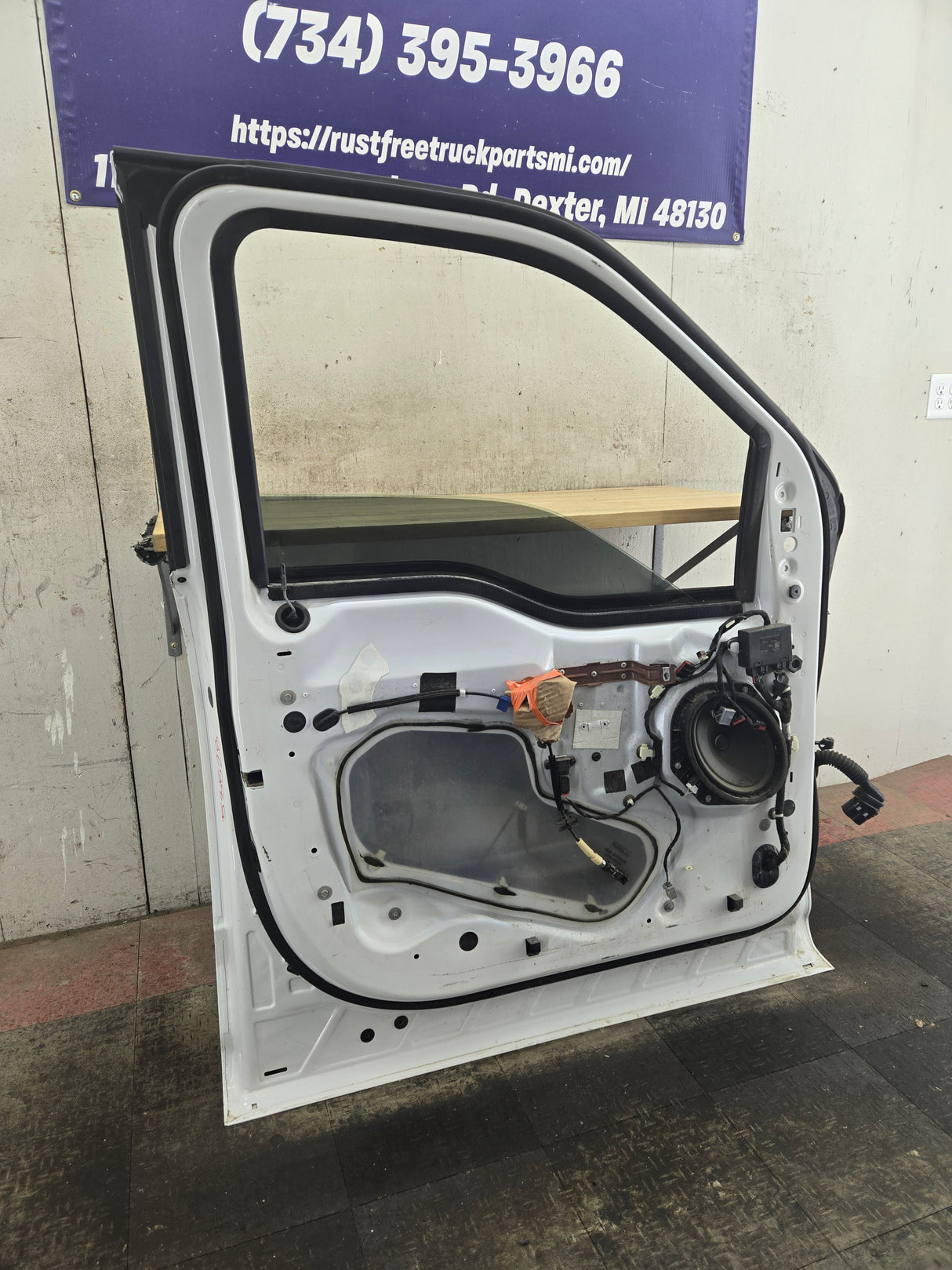 2015-2022 Ford F150 / Super Duty Driver Front Door LH F250 F350 F450 F550