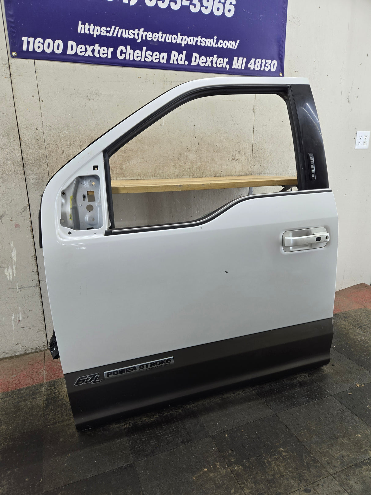 2015-2022 Ford F150 / Super Duty Driver Front Door LH F250 F350 F450 F550