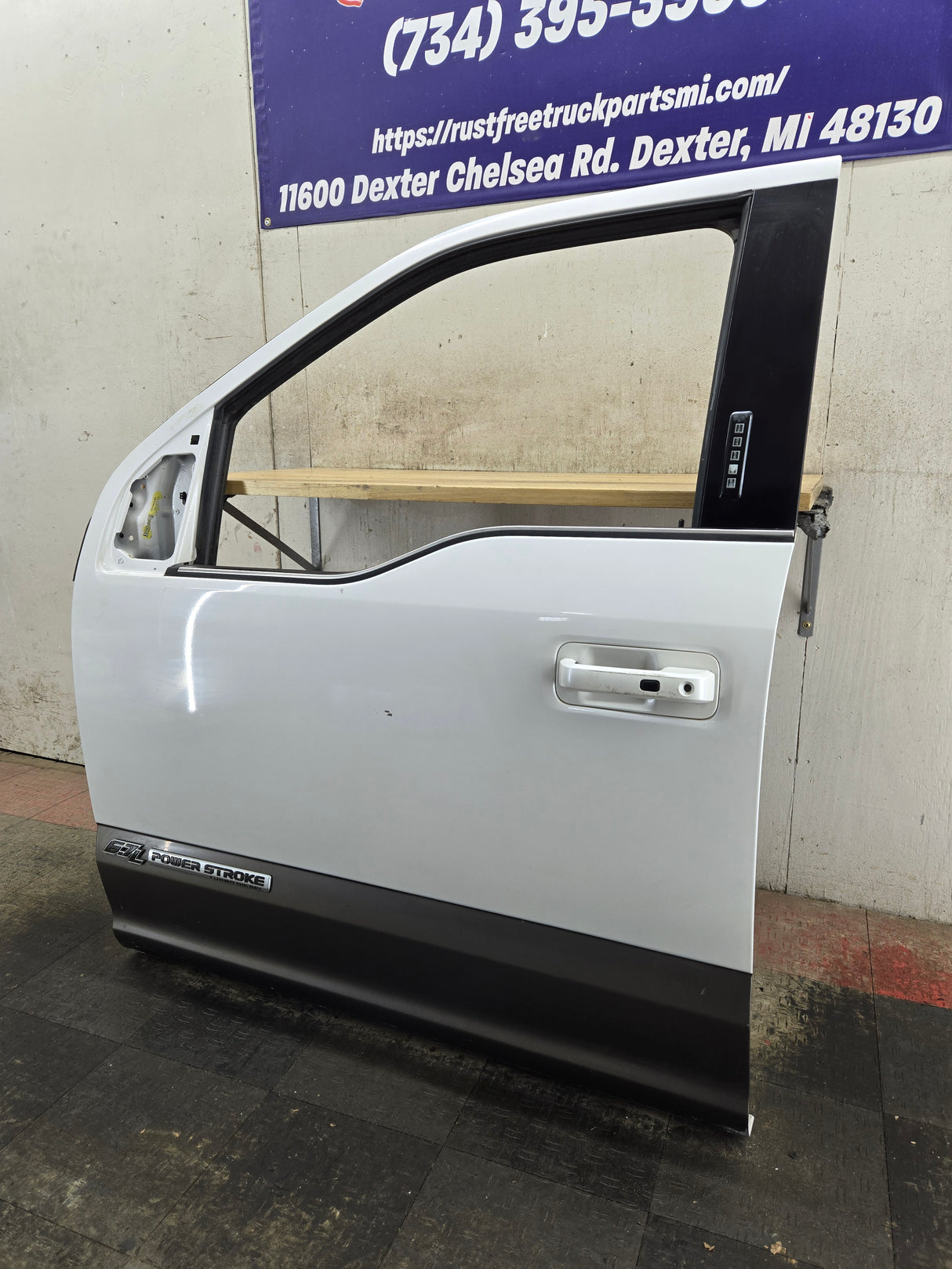 2015-2022 Ford F150 / Super Duty Driver Front Door LH F250 F350 F450 F550