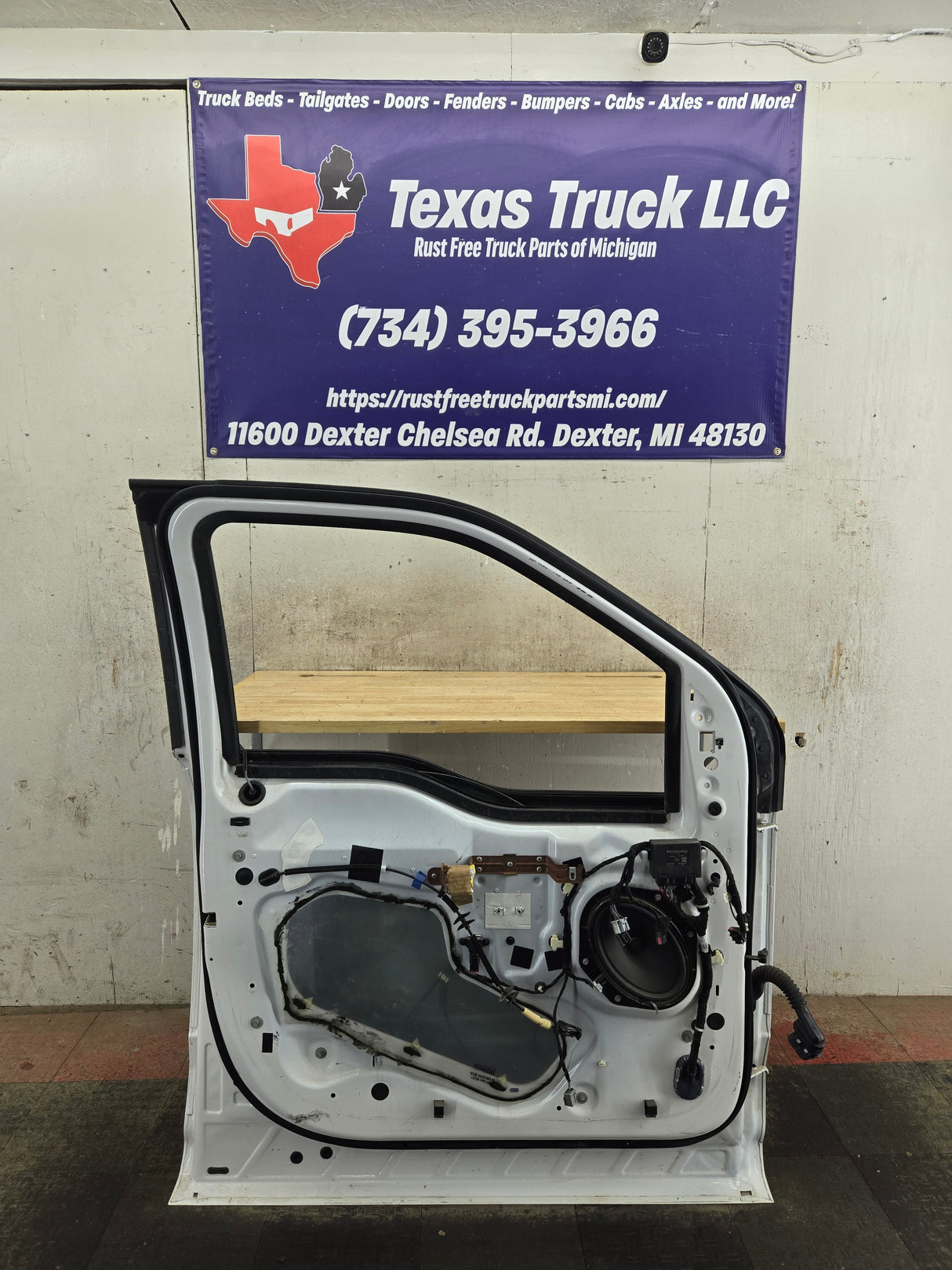 2015-2022 Ford F150 / Super Duty Driver Front Door LH F250 F350 F450 F550