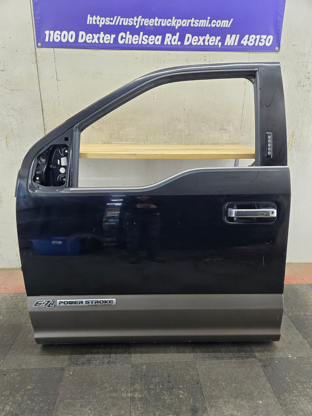 2015-2022 Ford F150 / Super Duty Driver Front Door LH F250 F350 F450 F550