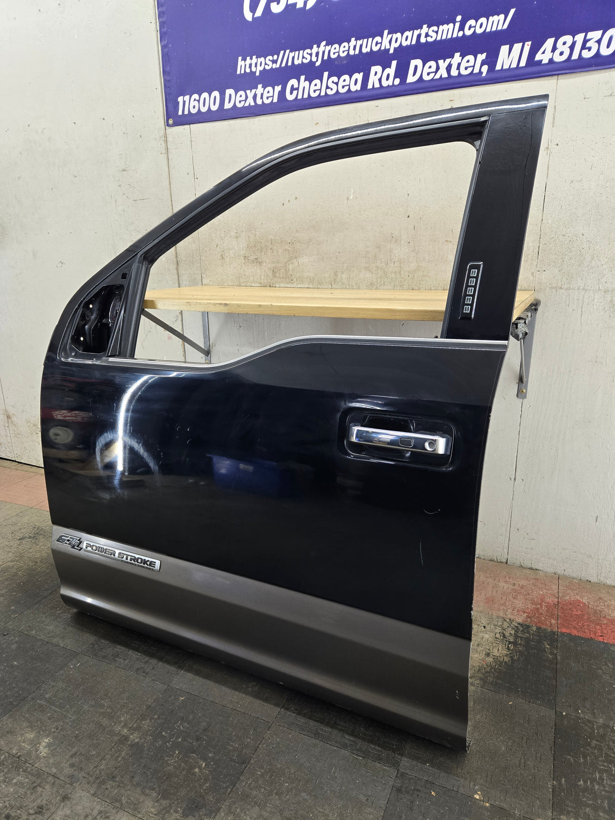 2015-2022 Ford F150 / Super Duty Driver Front Door LH F250 F350 F450 F550