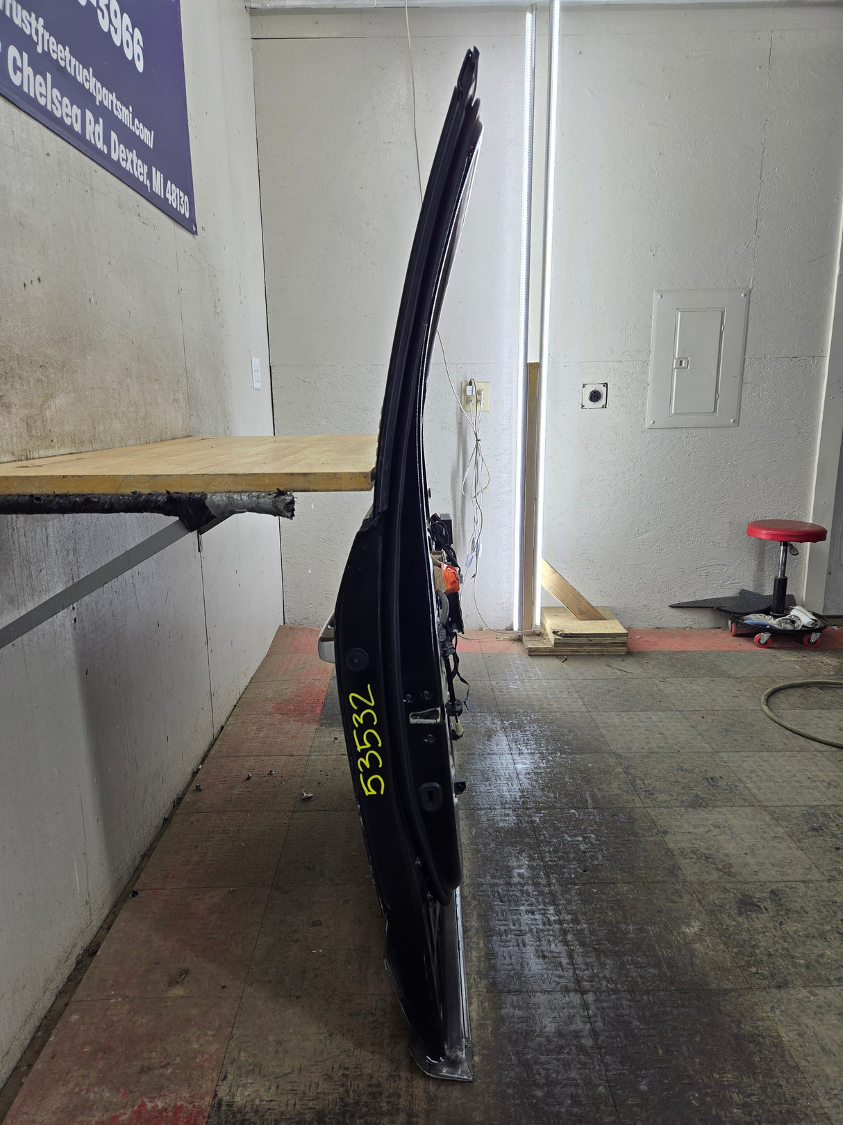 2015-2022 Ford F150 / Super Duty Driver Front Door LH F250 F350 F450 F550