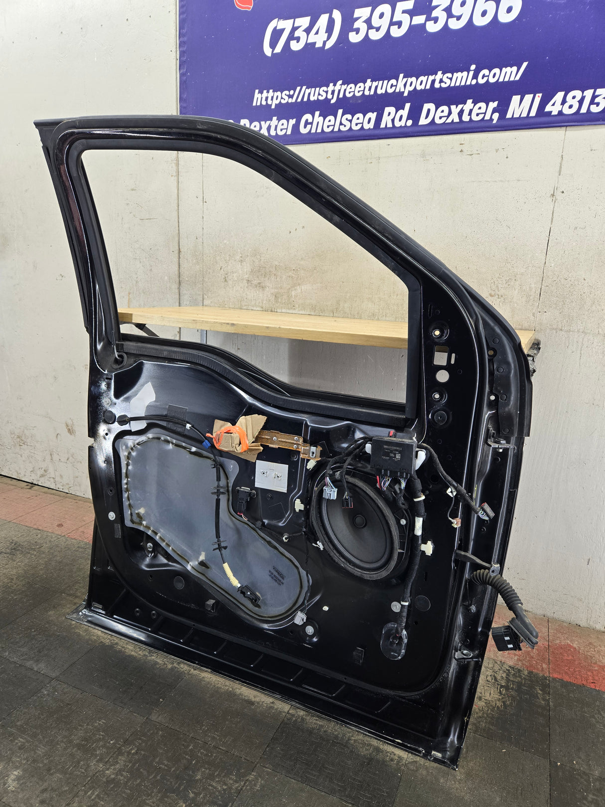 2015-2022 Ford F150 / Super Duty Driver Front Door LH F250 F350 F450 F550