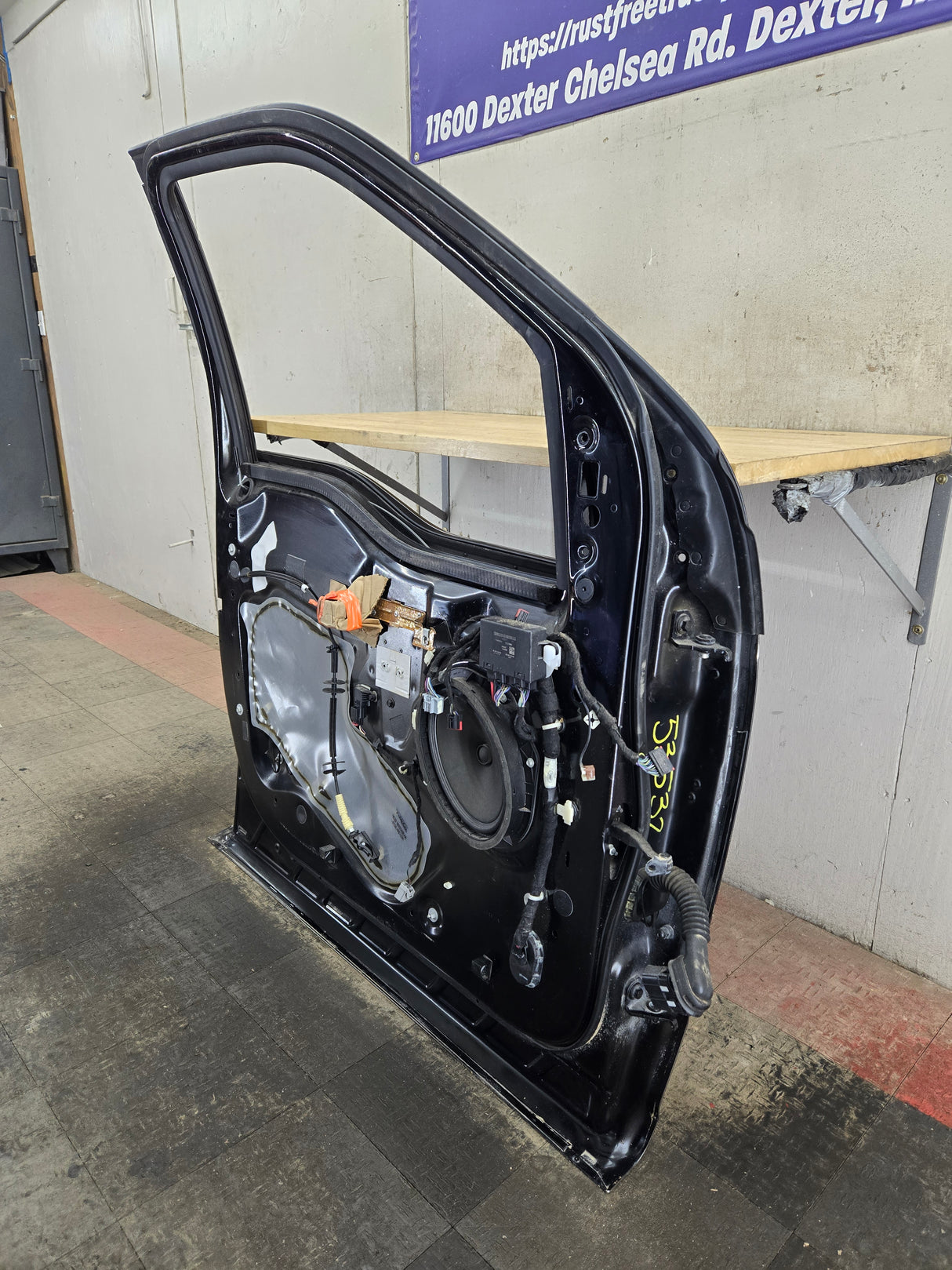 2015-2022 Ford F150 / Super Duty Driver Front Door LH F250 F350 F450 F550