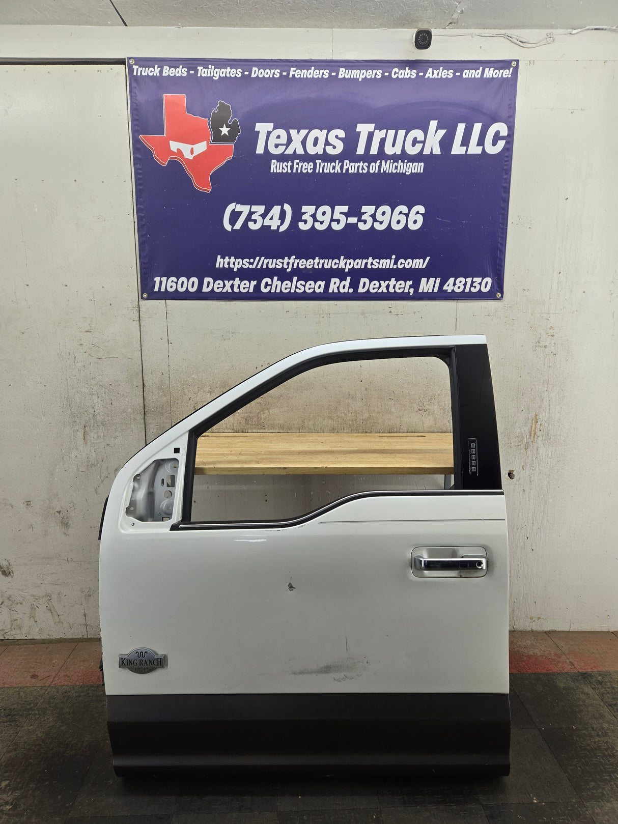 2015-2022 Ford F150 / Super Duty Driver Front Door LH F250 F350 F450 F550