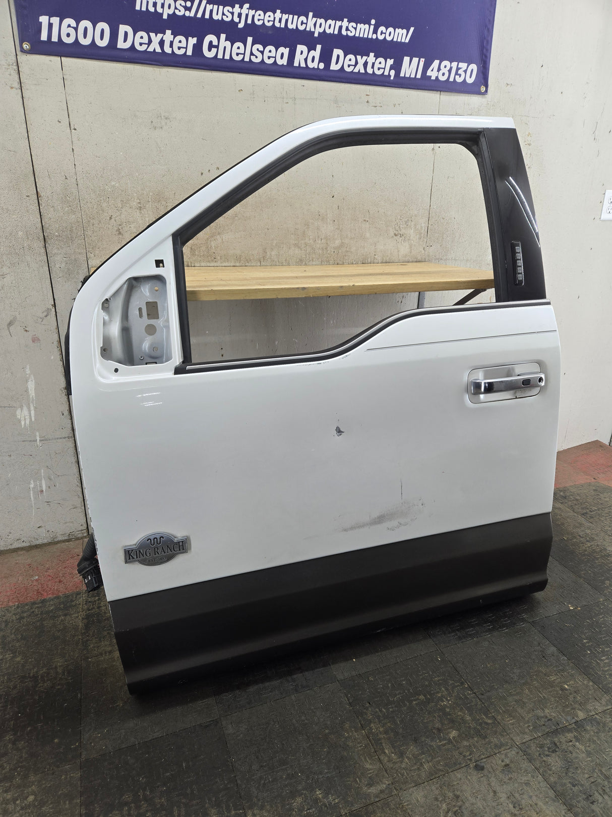 2015-2022 Ford F150 / Super Duty Driver Front Door LH F250 F350 F450 F550