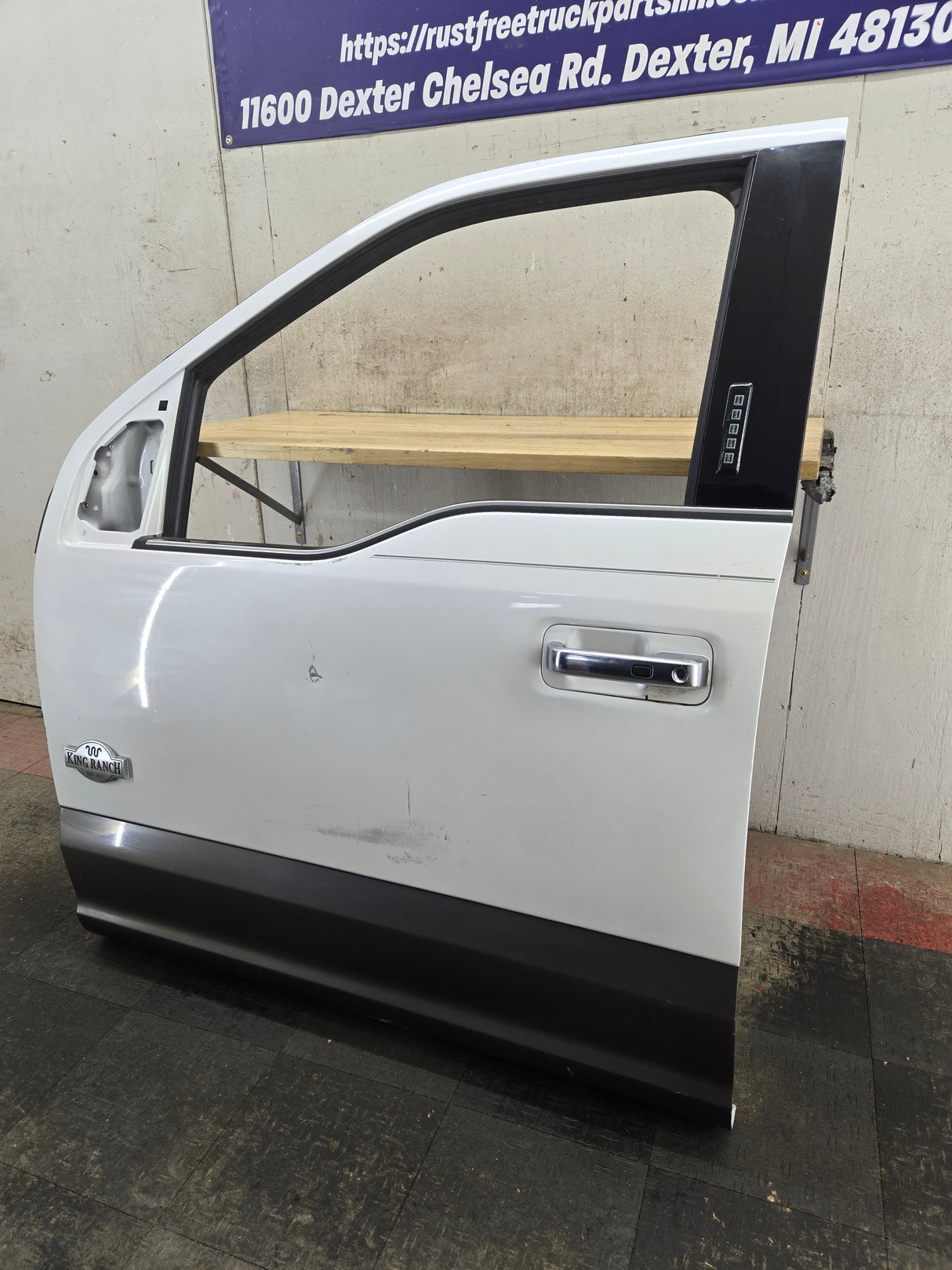 2015-2022 Ford F150 / Super Duty Driver Front Door LH F250 F350 F450 F550