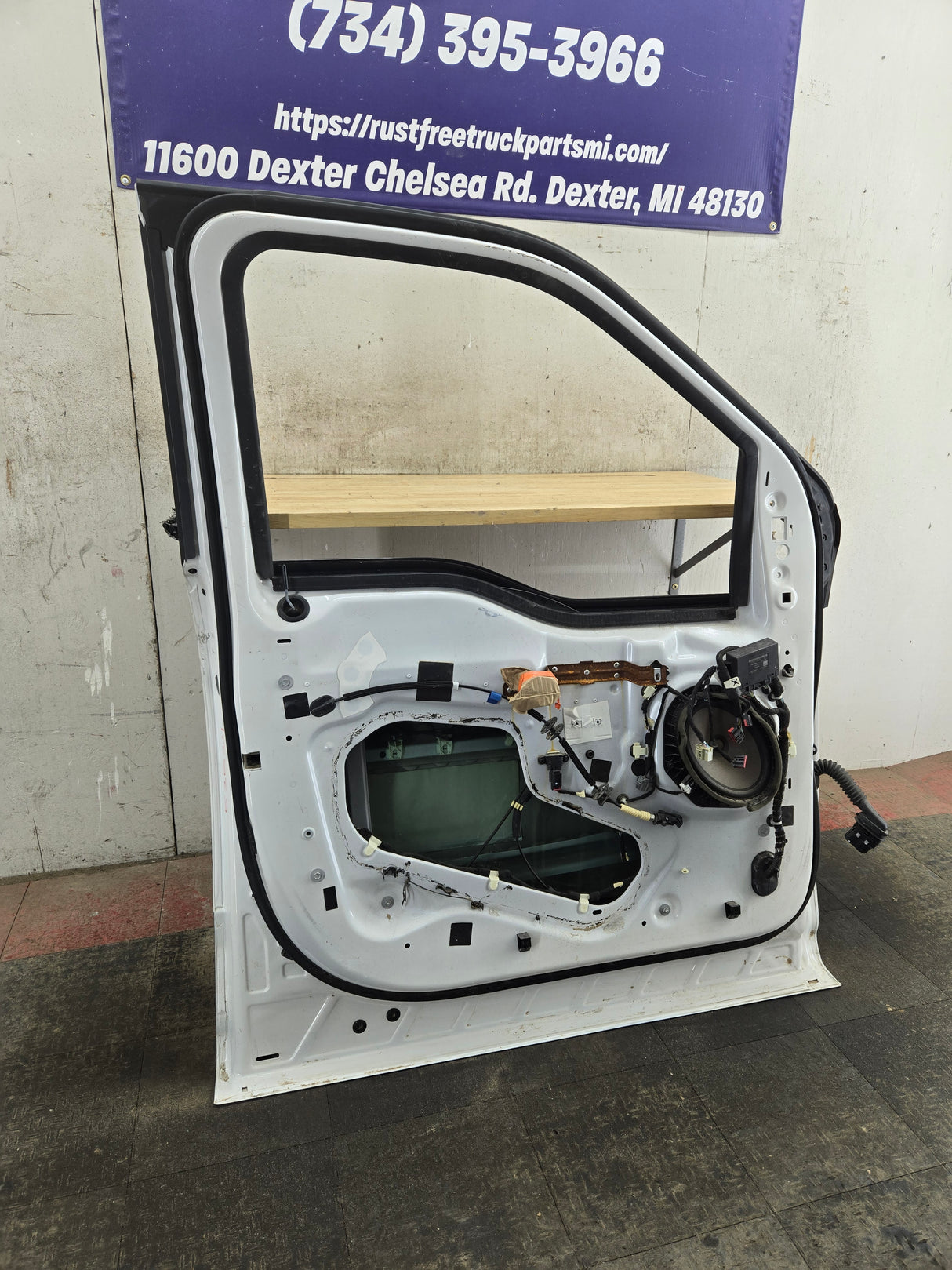 2015-2022 Ford F150 / Super Duty Driver Front Door LH F250 F350 F450 F550