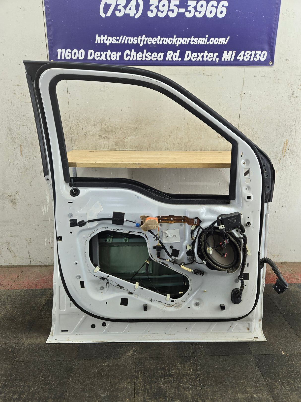 2015-2022 Ford F150 / Super Duty Driver Front Door LH F250 F350 F450 F550