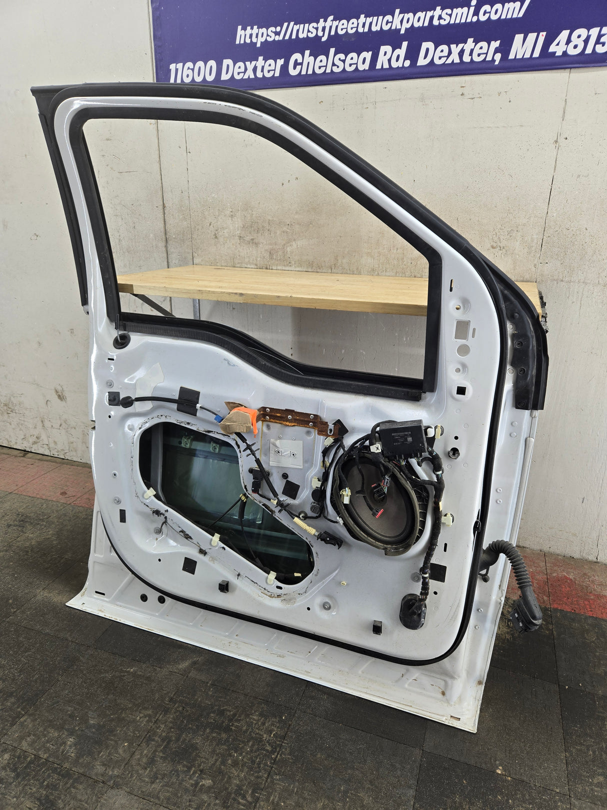 2015-2022 Ford F150 / Super Duty Driver Front Door LH F250 F350 F450 F550