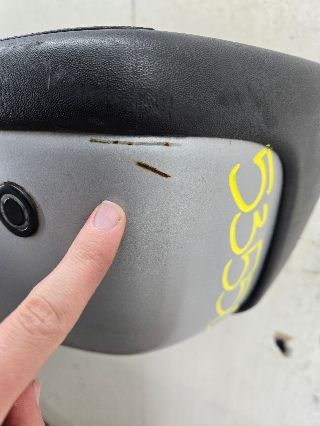 1999-2007 Chevrolet Silverado / GMC Sierra 2500 3500 HD Rear Bumper With Park Sensors