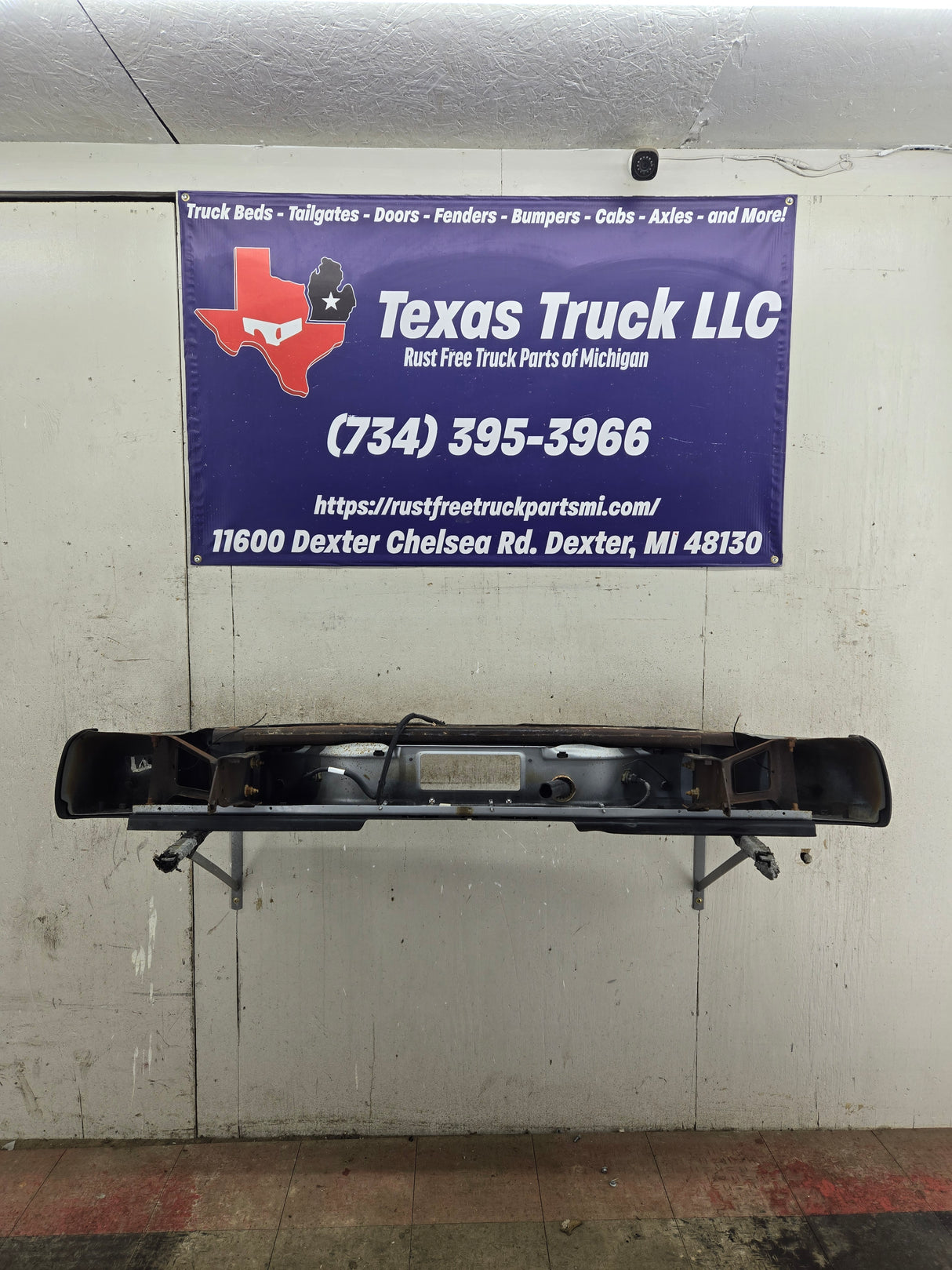 1999-2007 Chevrolet Silverado / GMC Sierra 2500 3500 HD Rear Bumper With Park Sensors