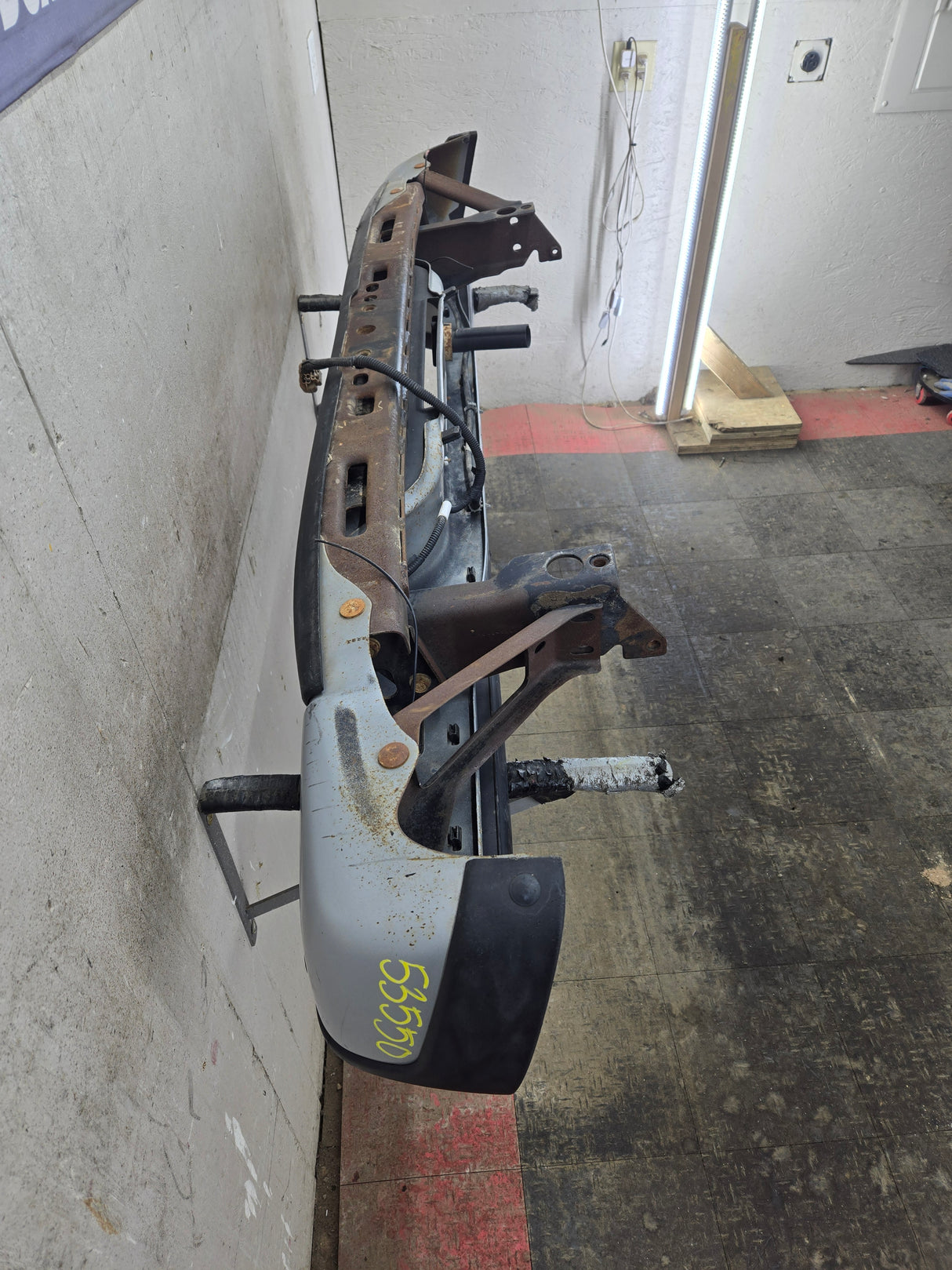 1999-2007 Chevrolet Silverado / GMC Sierra 2500 3500 HD Rear Bumper With Park Sensors